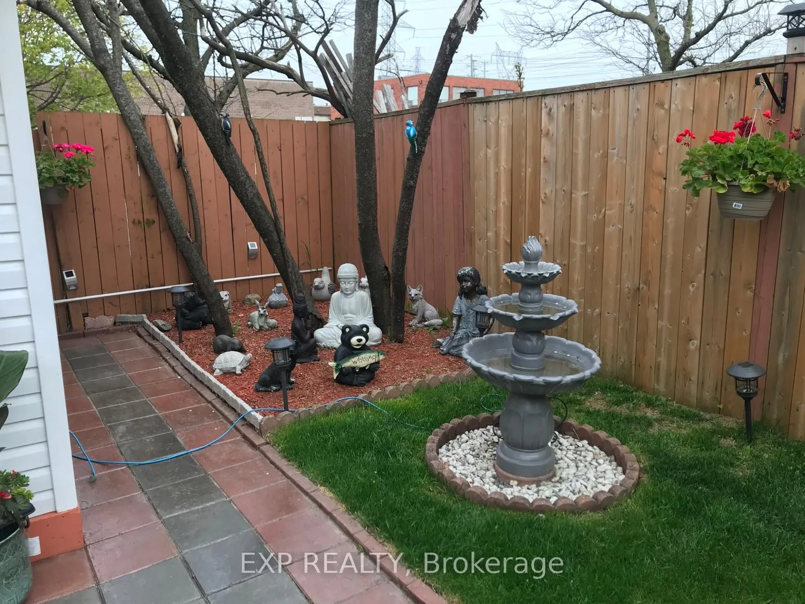 88 Valdor Drive