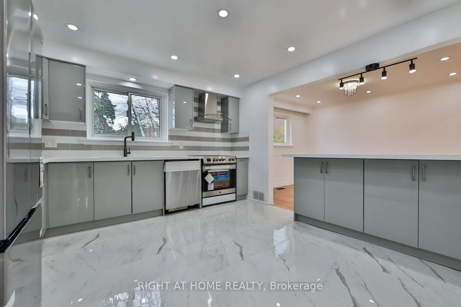 9 Allister Avenue