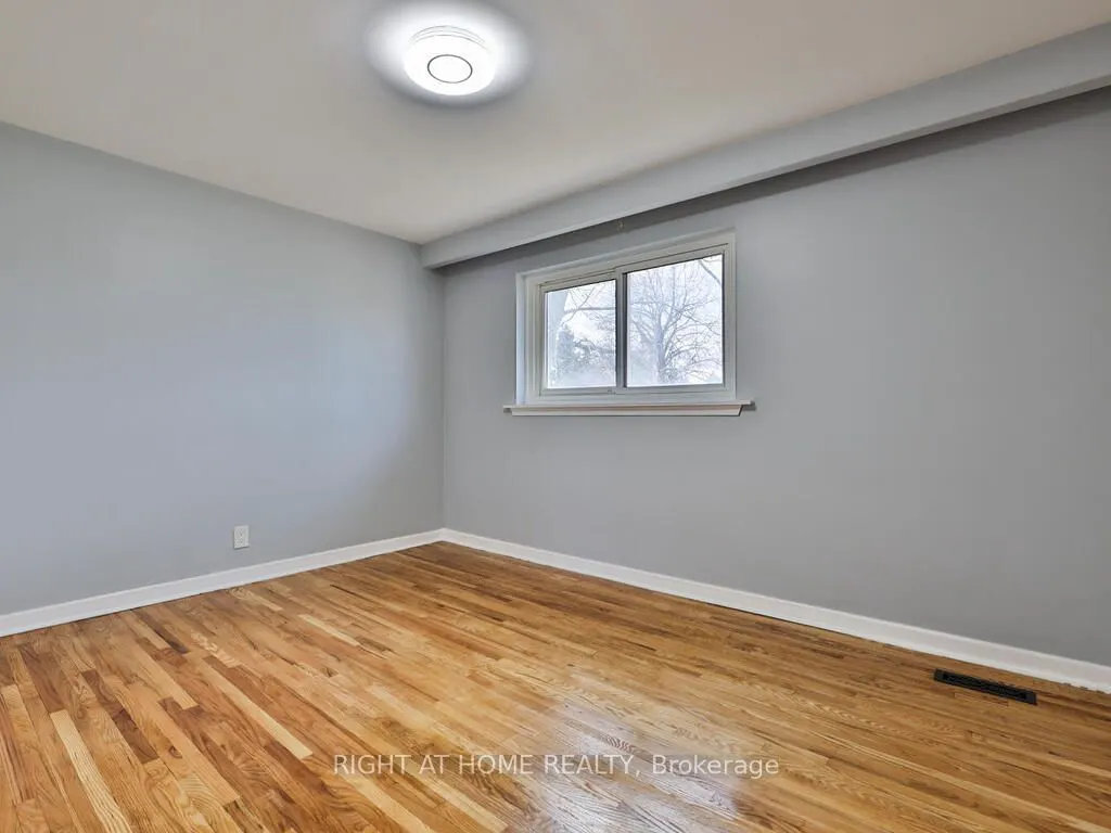 9 Allister Avenue