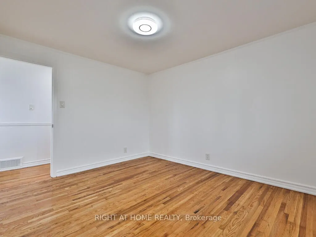9 Allister Avenue