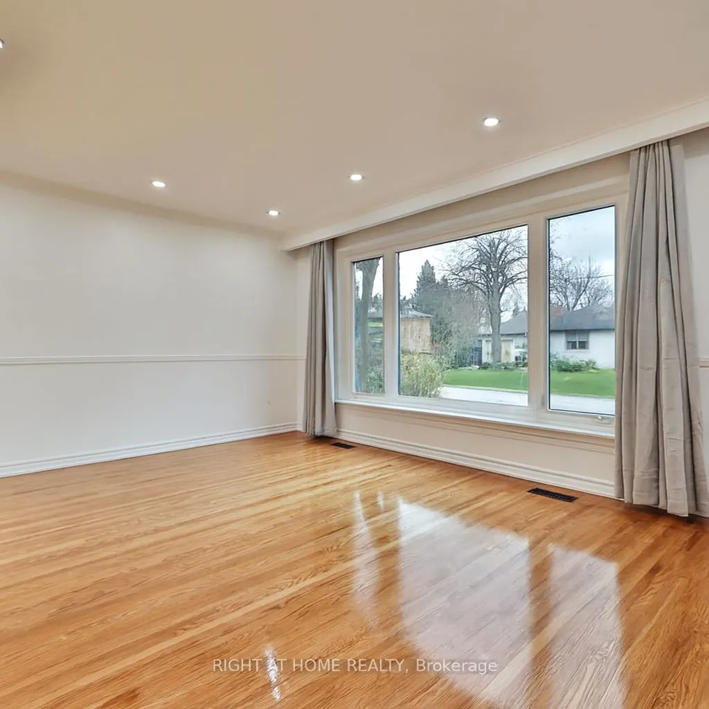 9 Allister Avenue