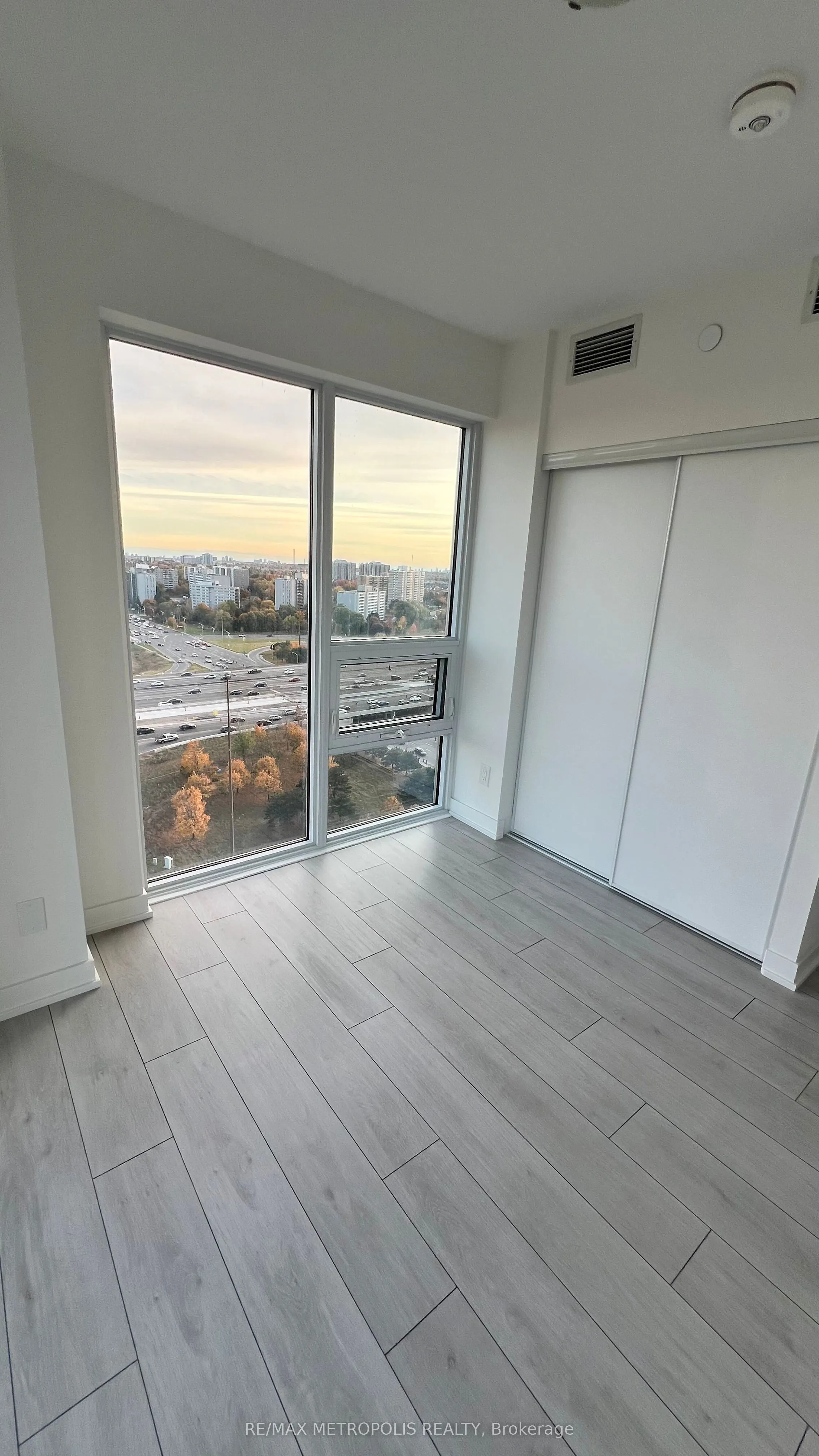 2033 Kennedy Road #2109