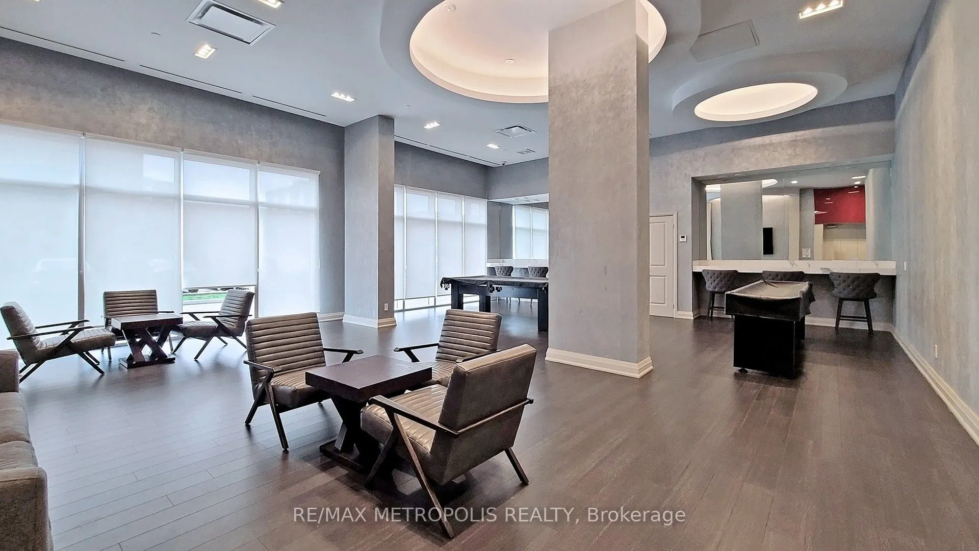 30 Meadowglen Place #2405