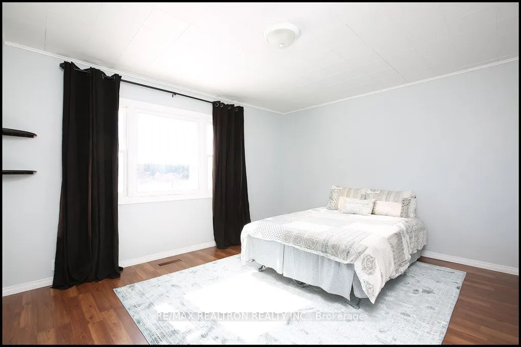 1608 Baseline Road W