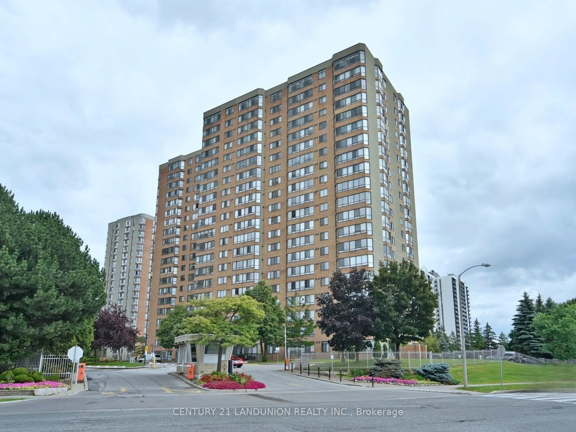 55 Bamburgh Circle #1209