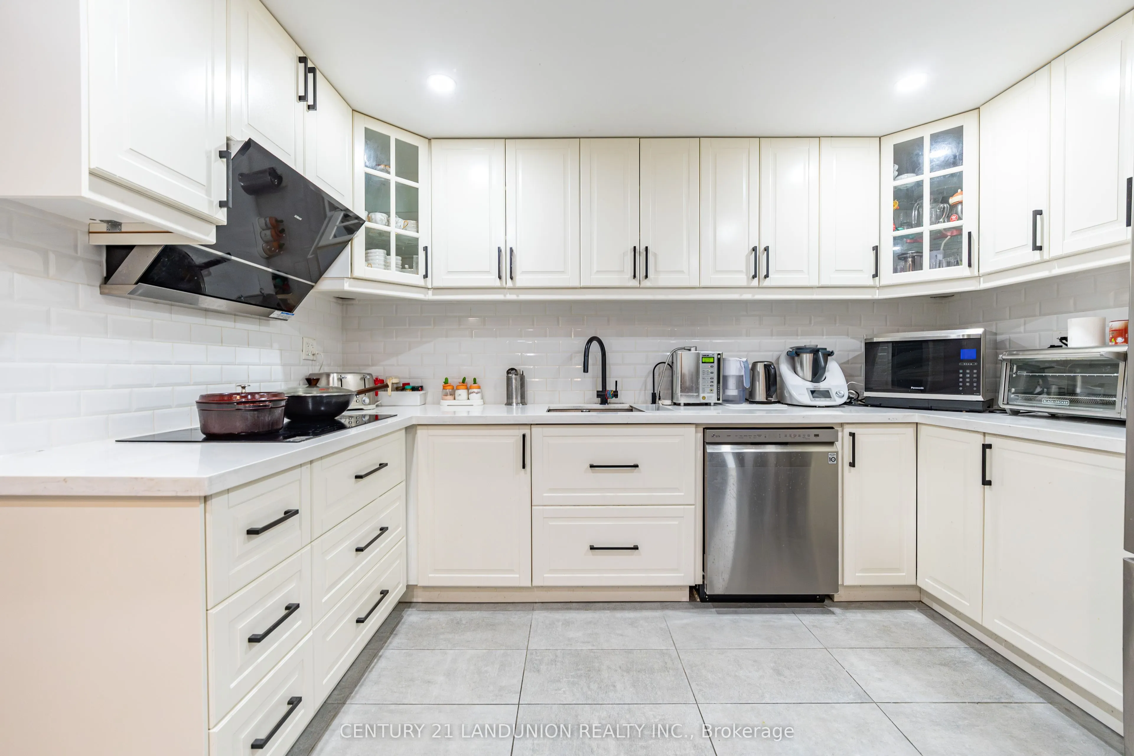 55 Bamburgh Circle #1209