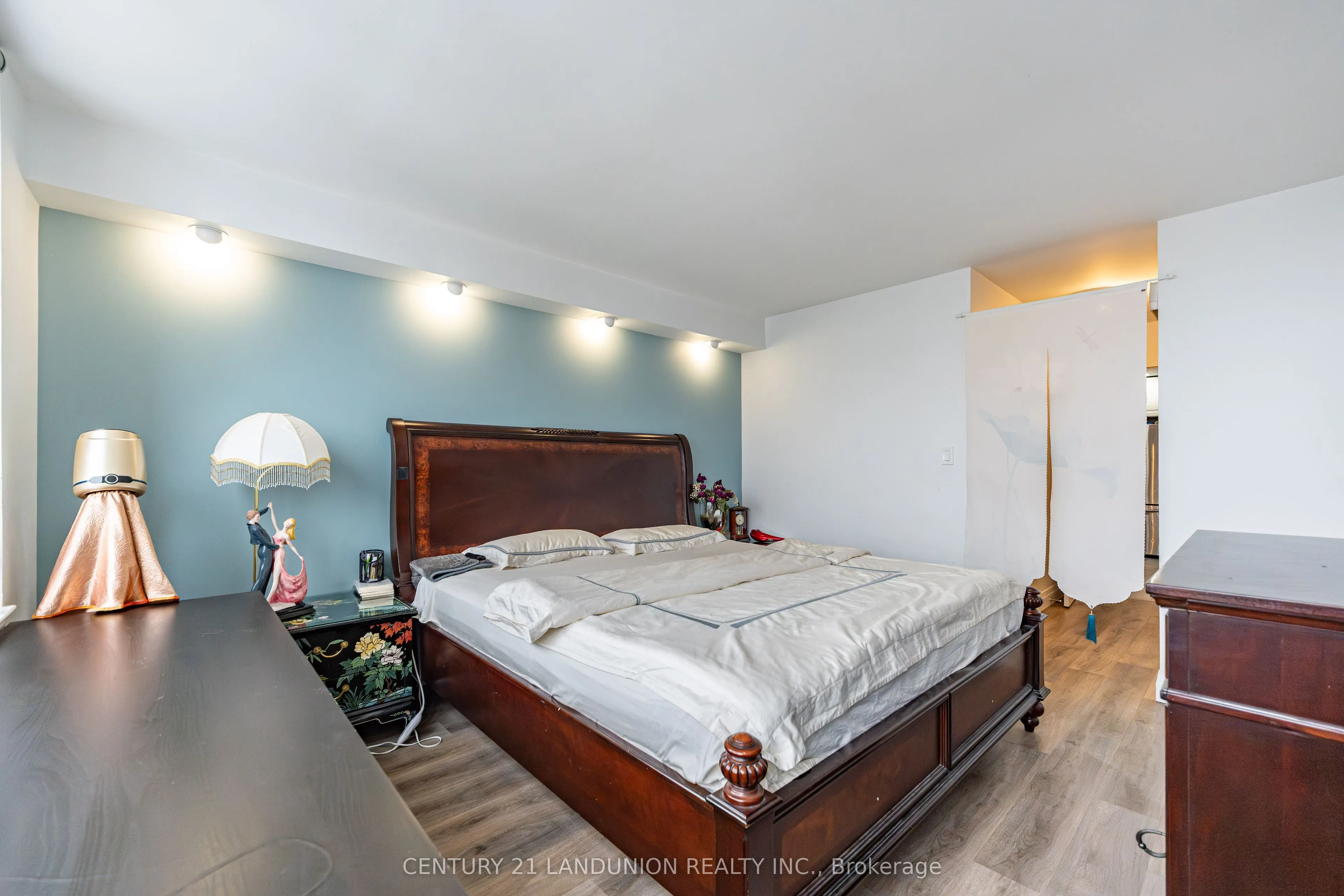 55 Bamburgh Circle #1209