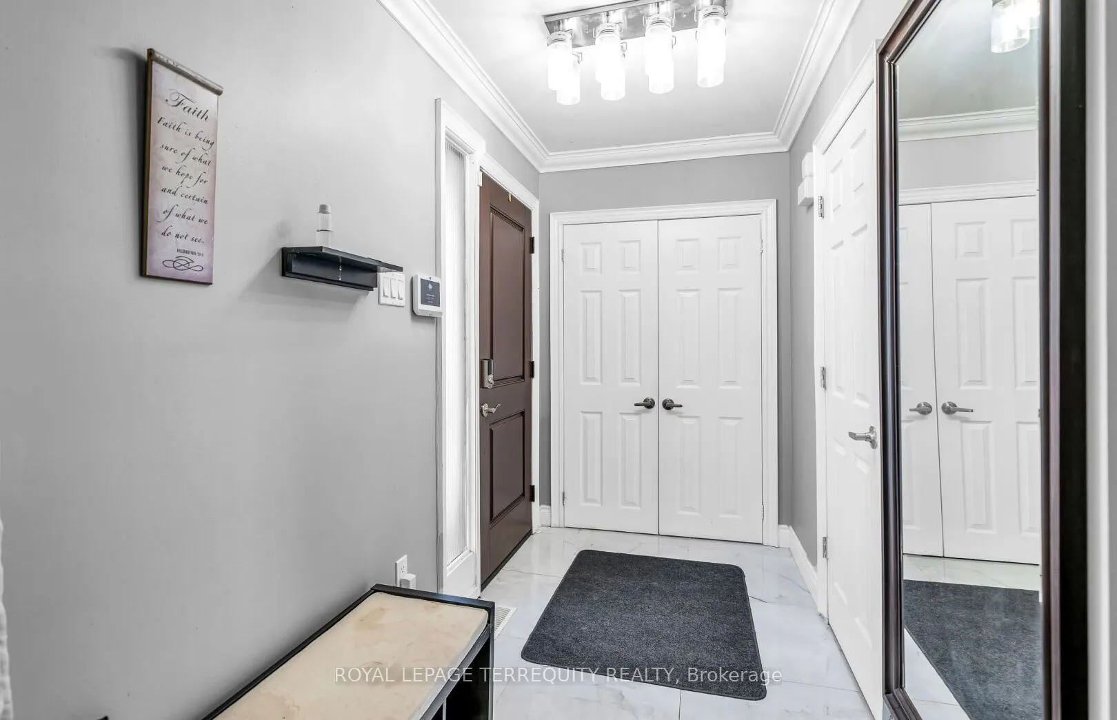 109 Thickson Road S