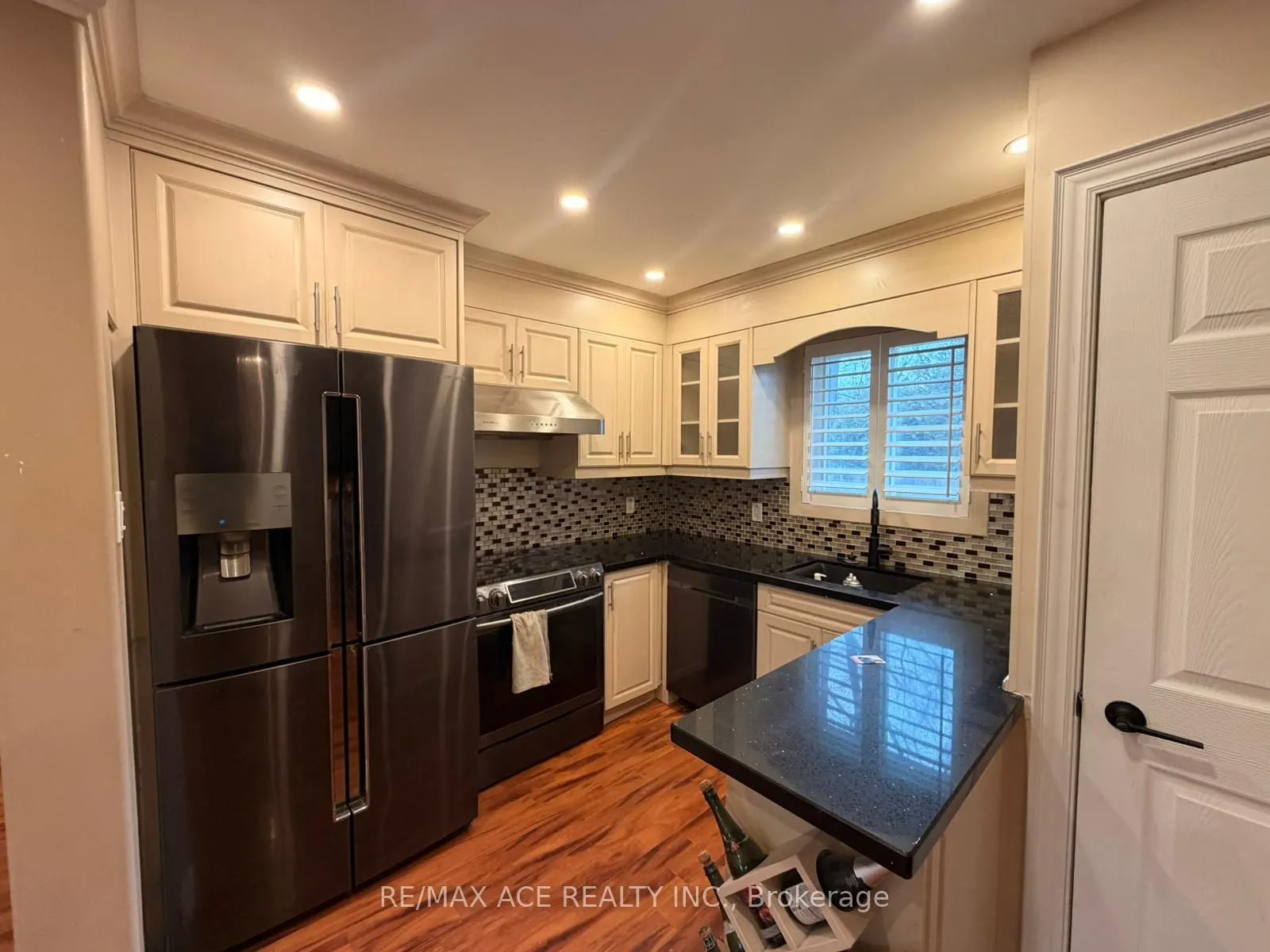 48 Ronway Crescent #Main