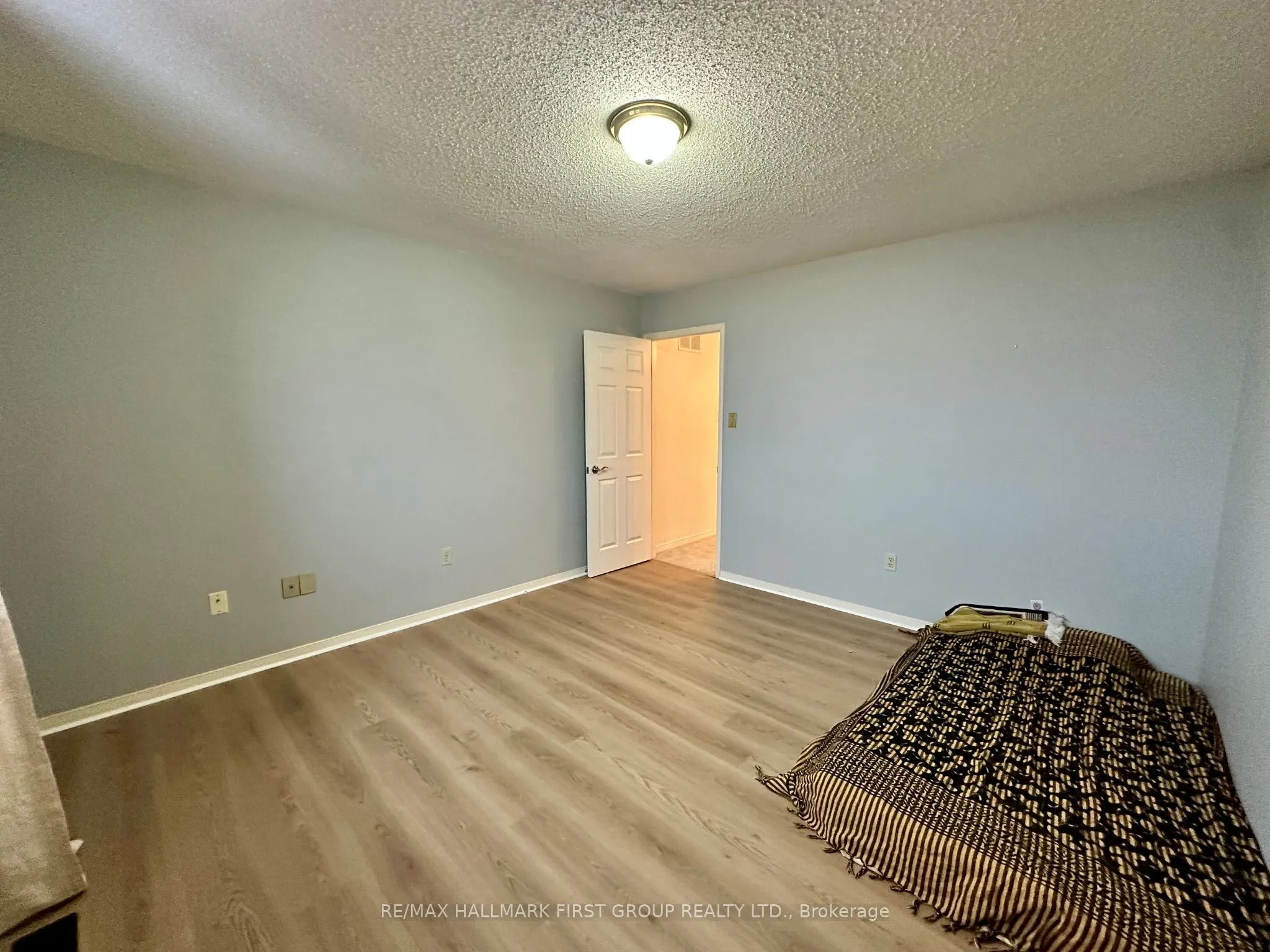 492 Palmtree Crescent