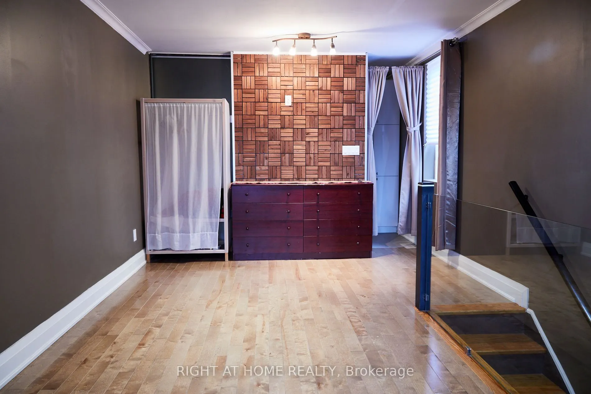 1547 Kingston Road #Rear