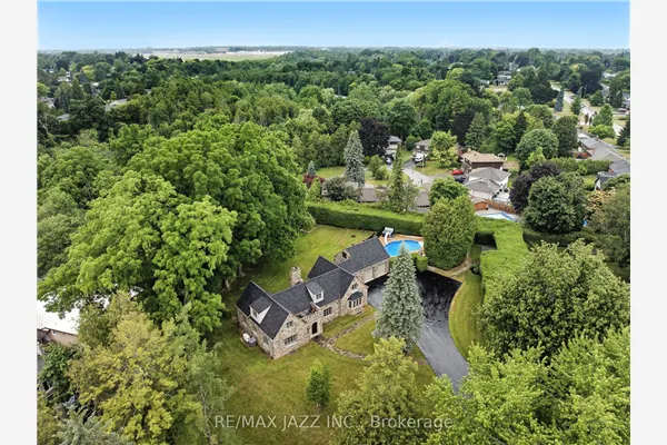 690 Bessborough Drive