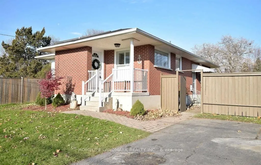 110 Front Street E