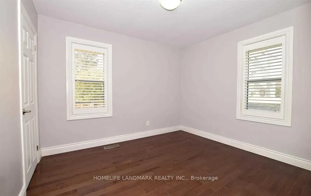110 Front Street E