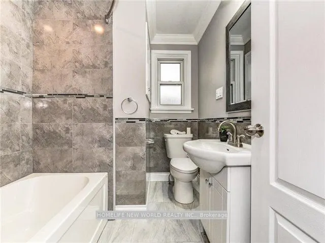 137 Banting Avenue