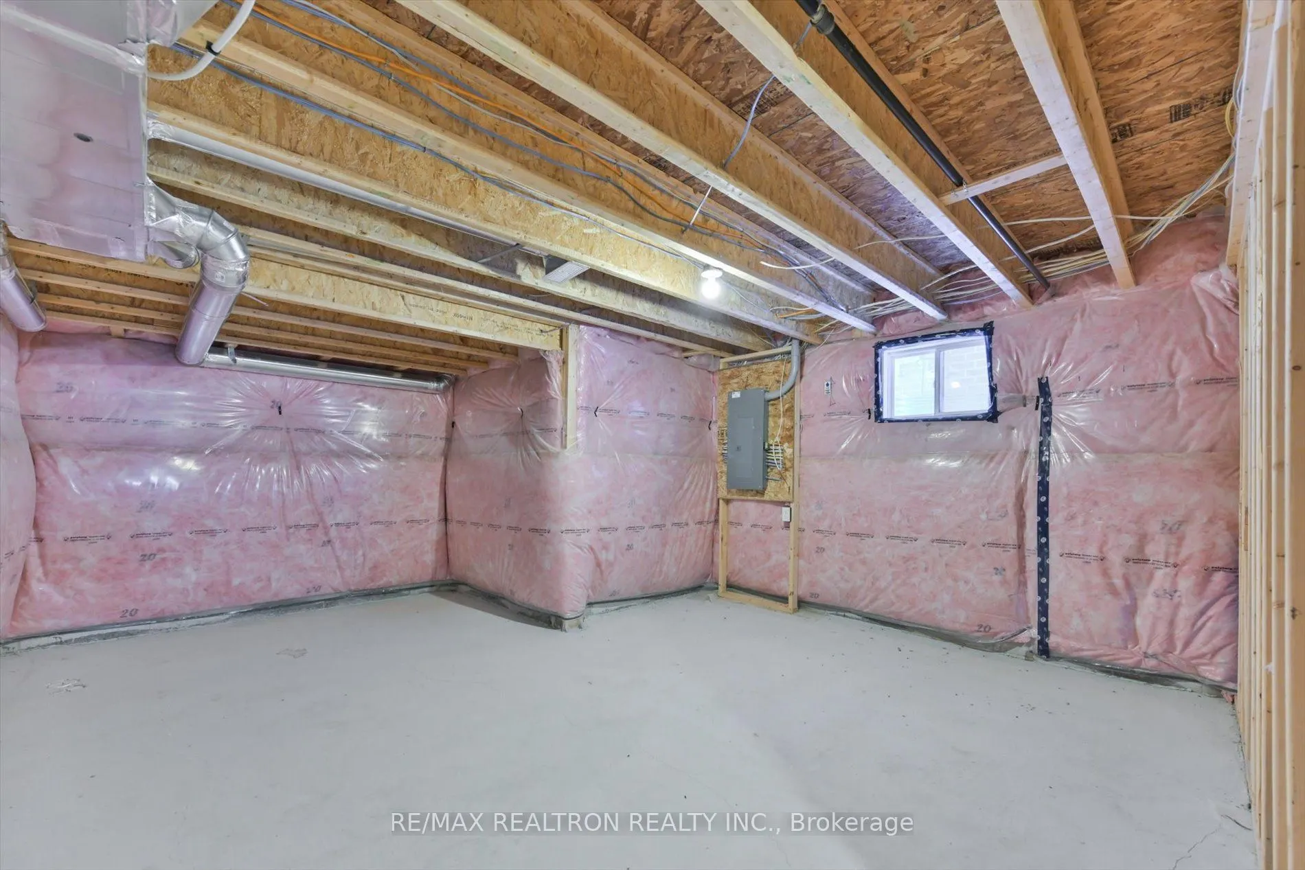 2858 Foxden Square