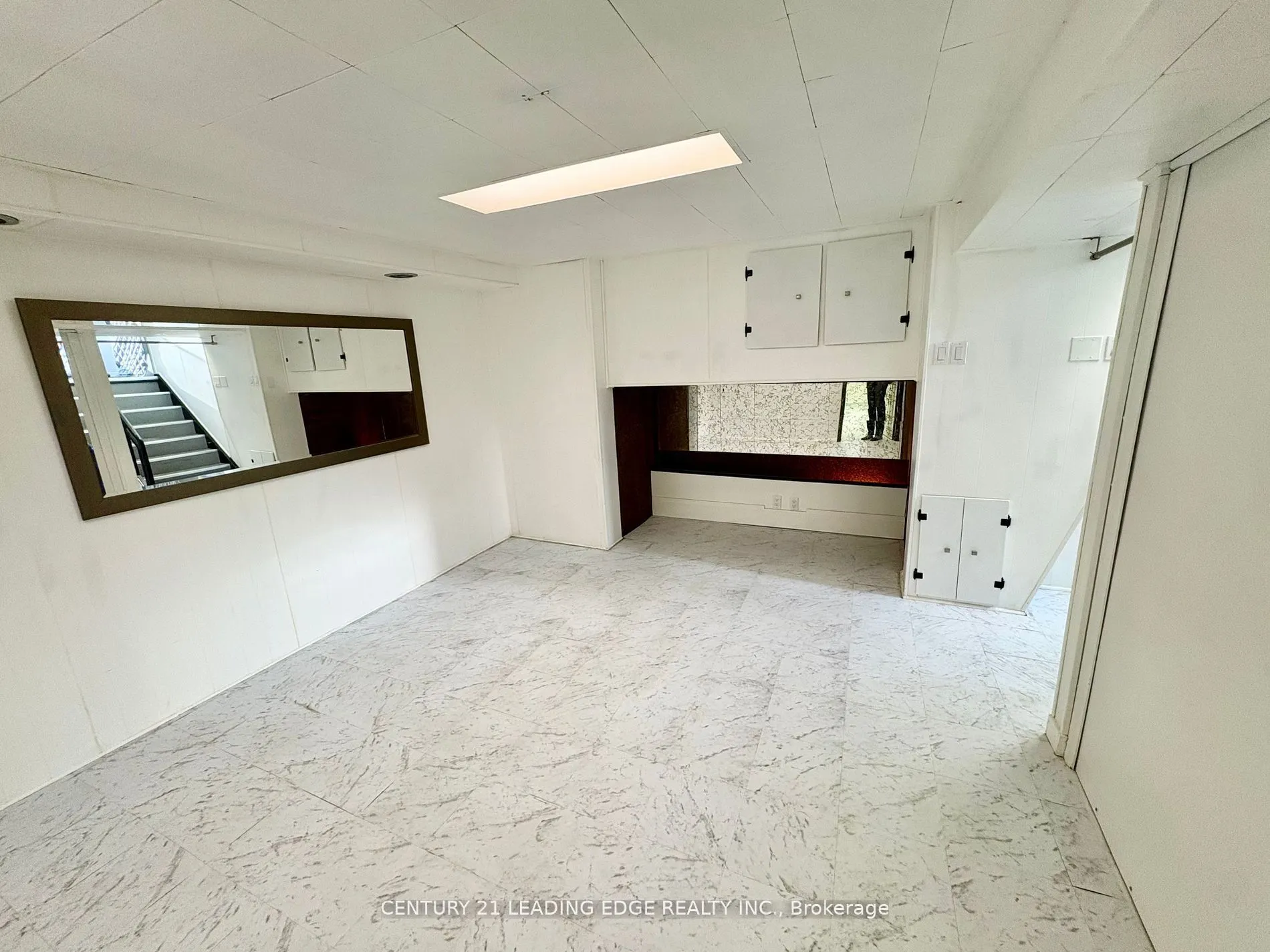 48 Snowball Crescent #Lower