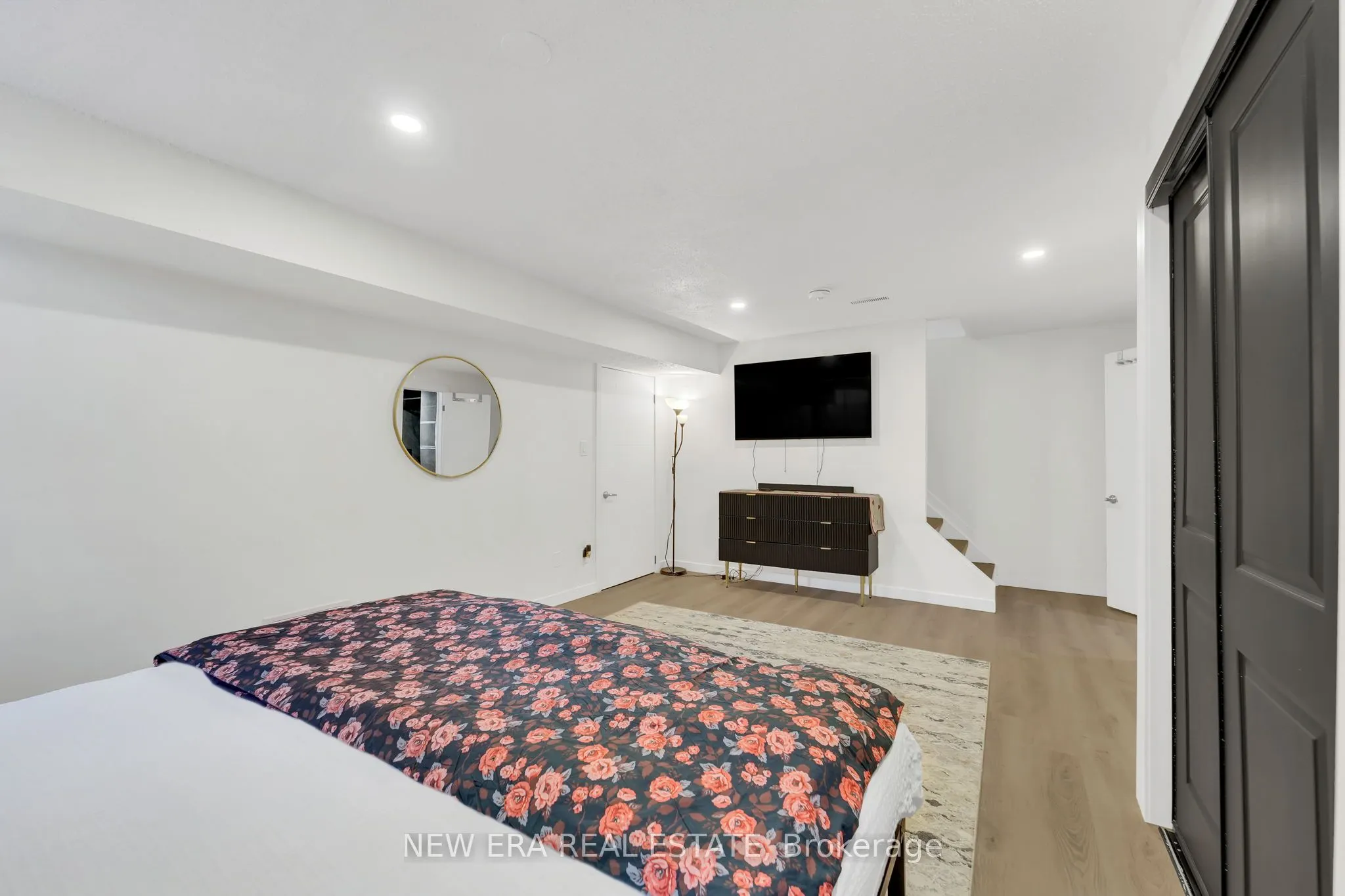 19 Glenabbey Drive