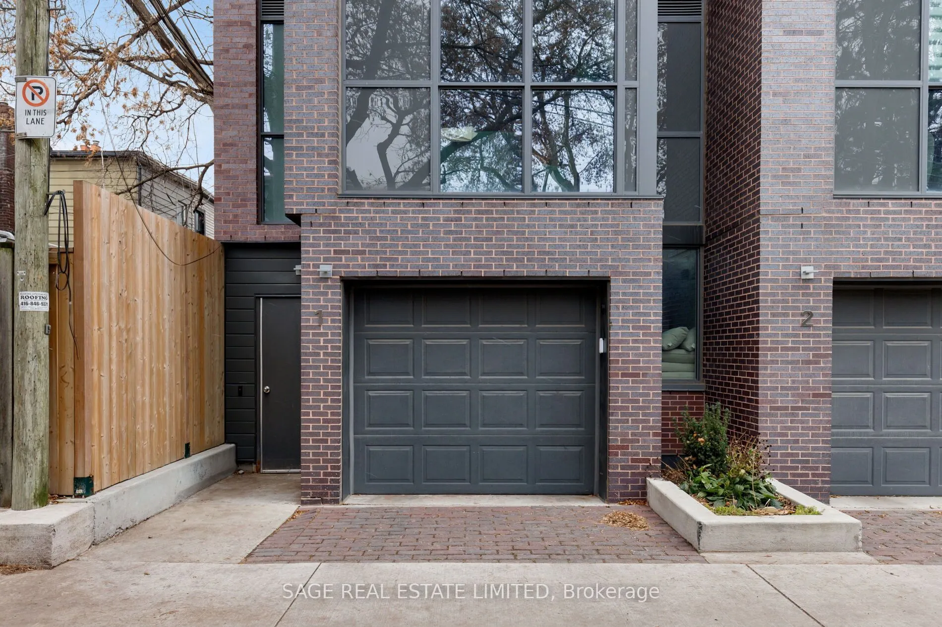 1331 Queen Street E #Th01