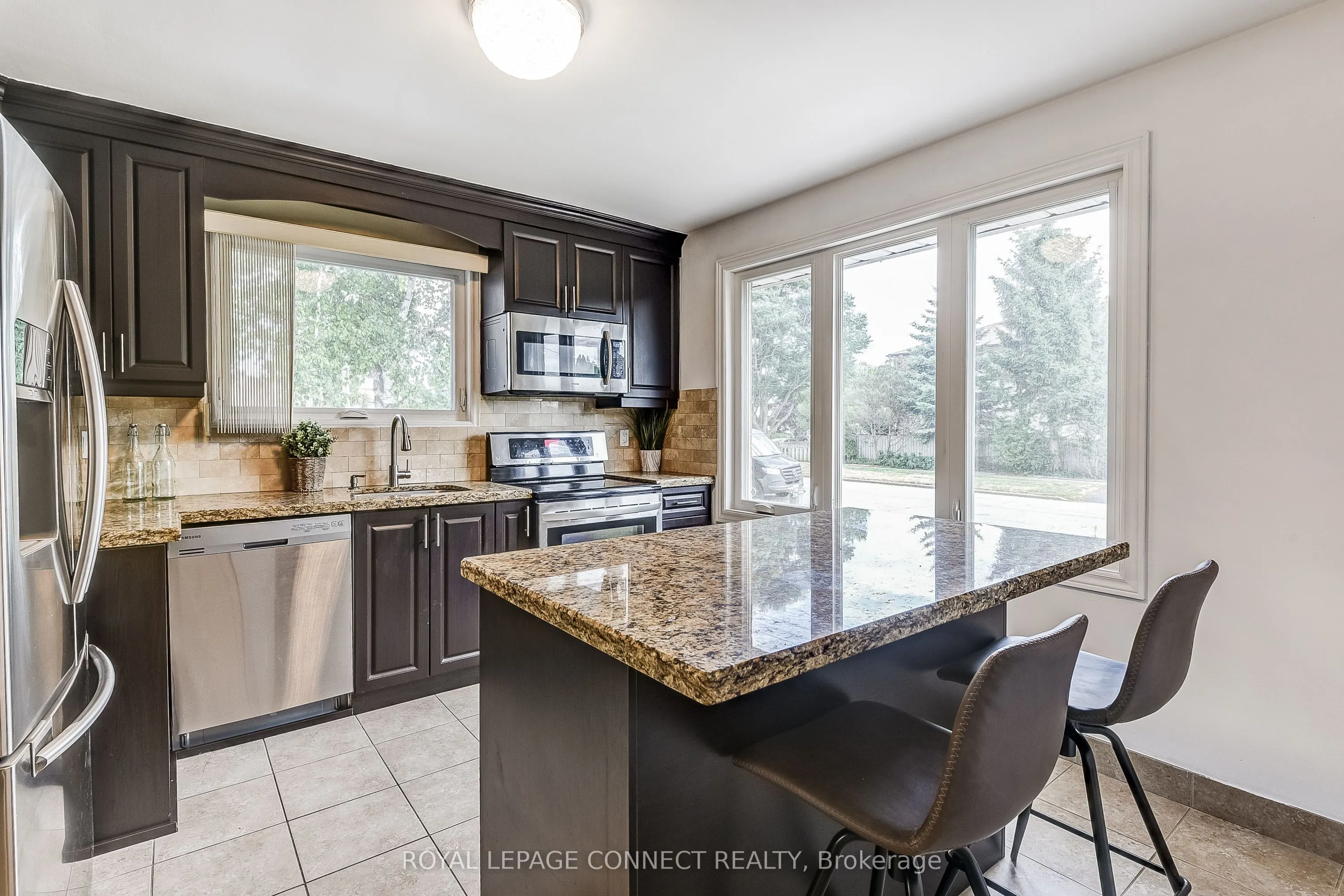 53 Glory Crescent