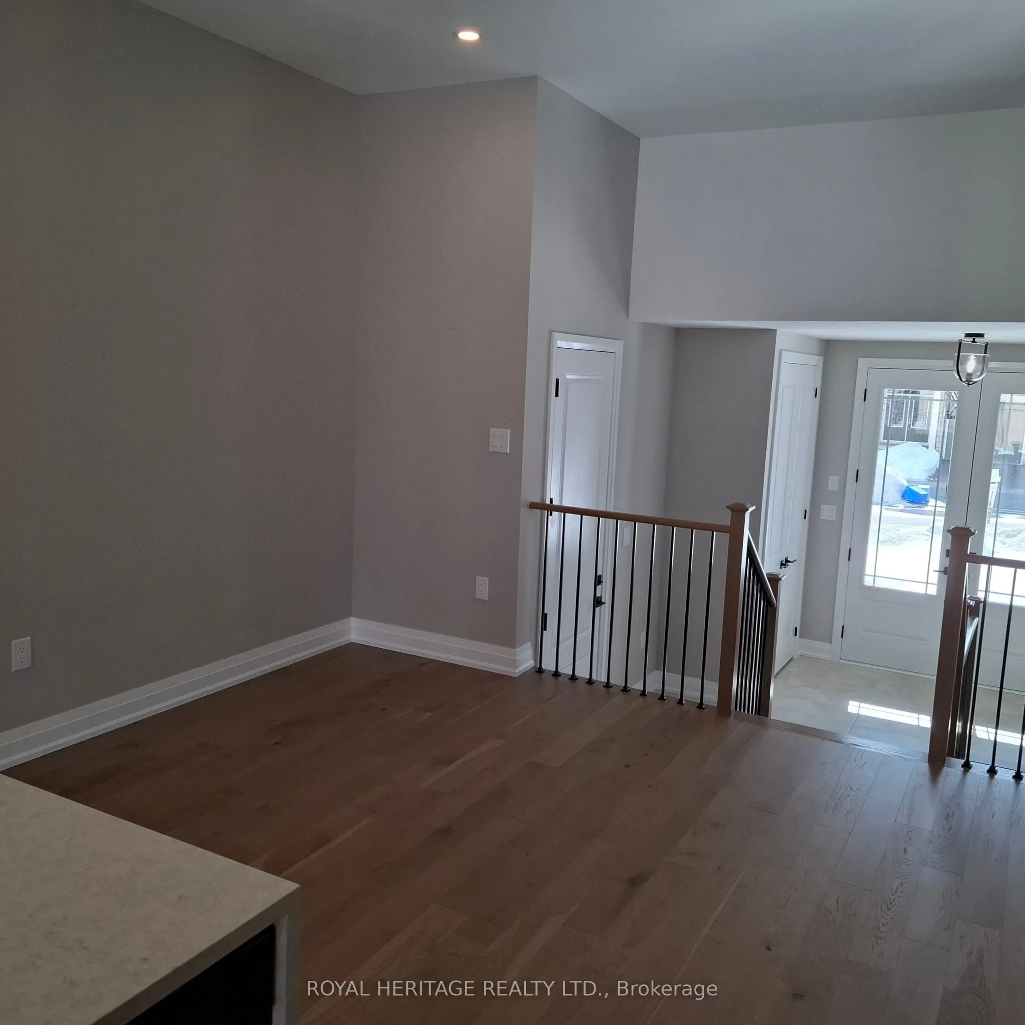 8 St Augustine Drive