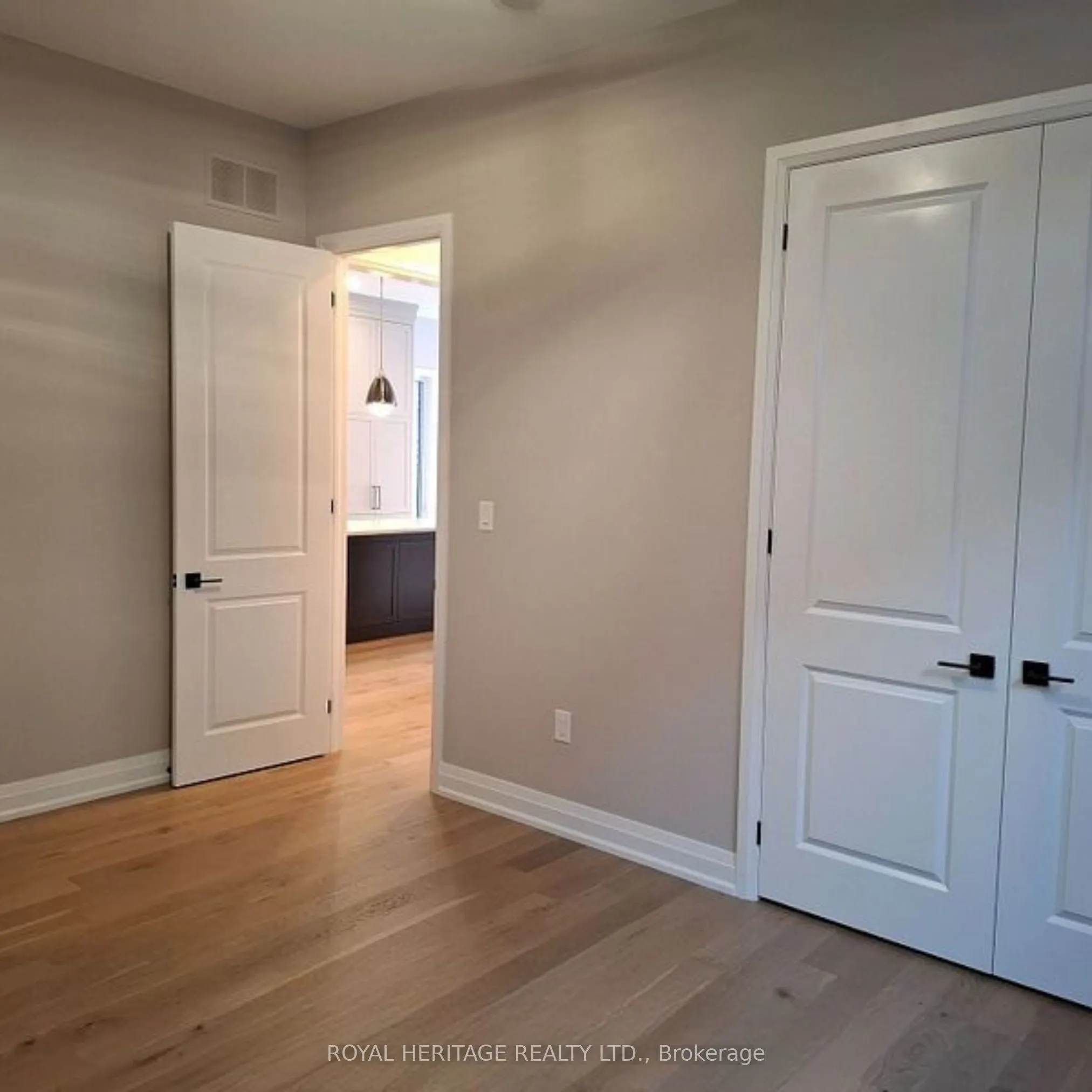 8 St Augustine Drive