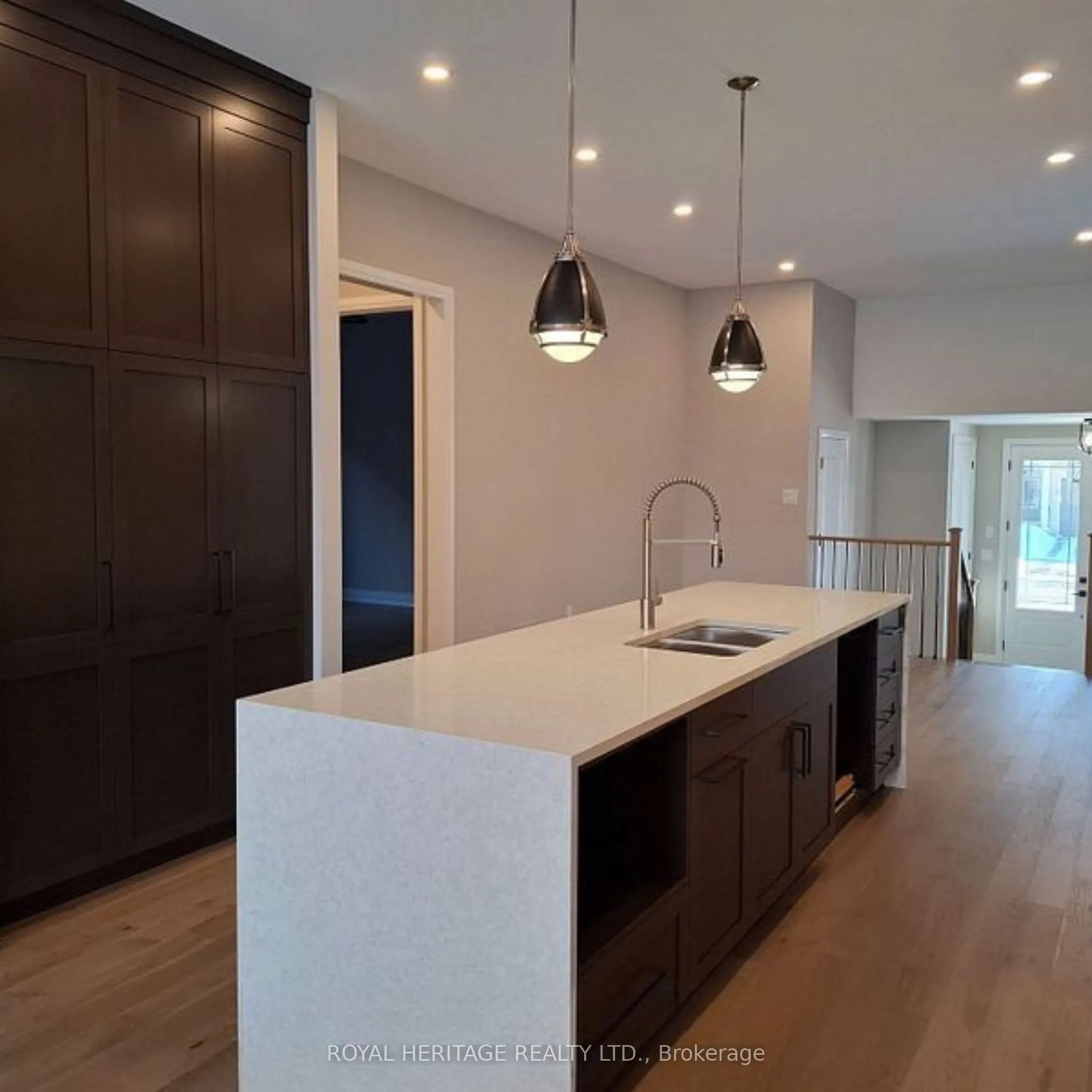8 St Augustine Drive