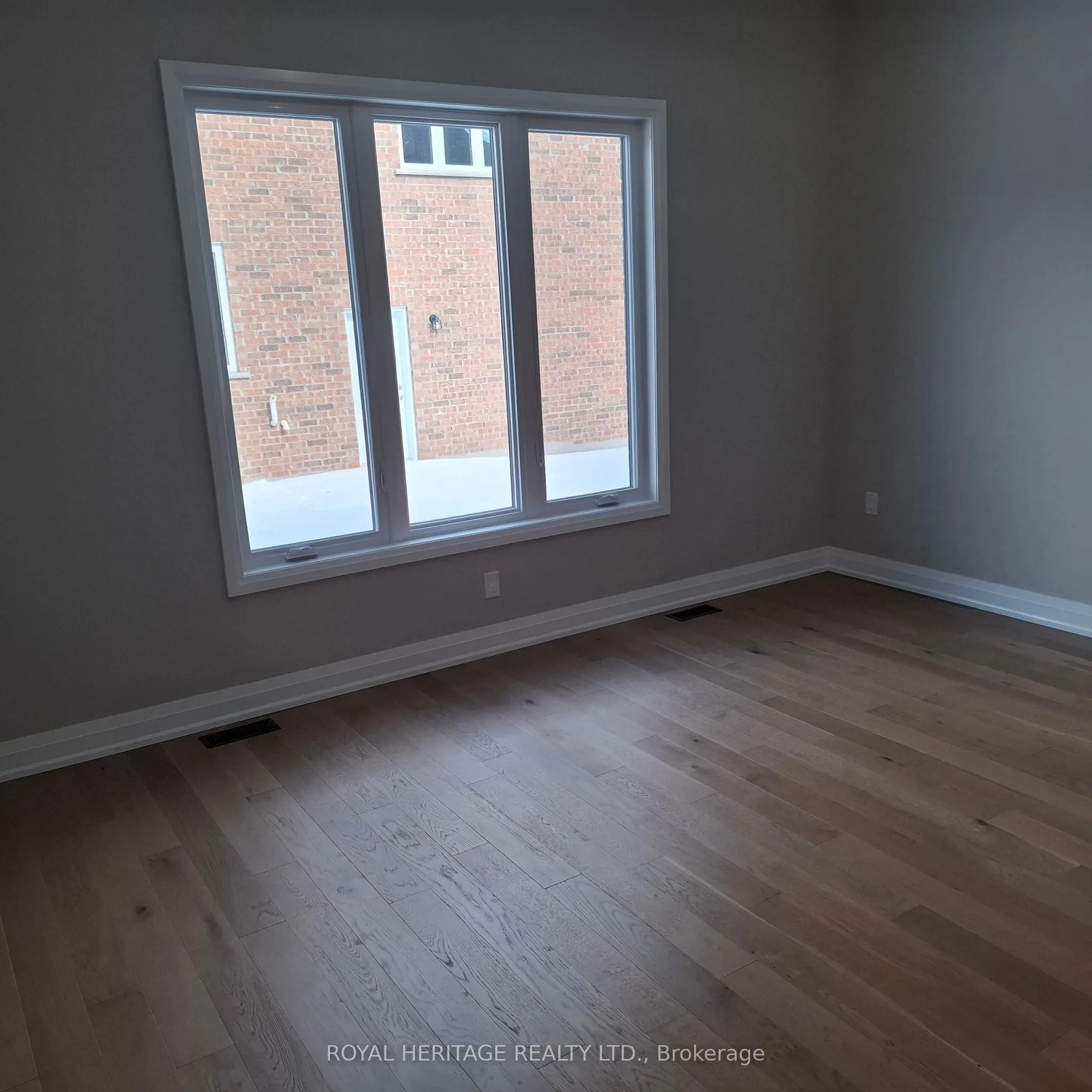 8 St Augustine Drive