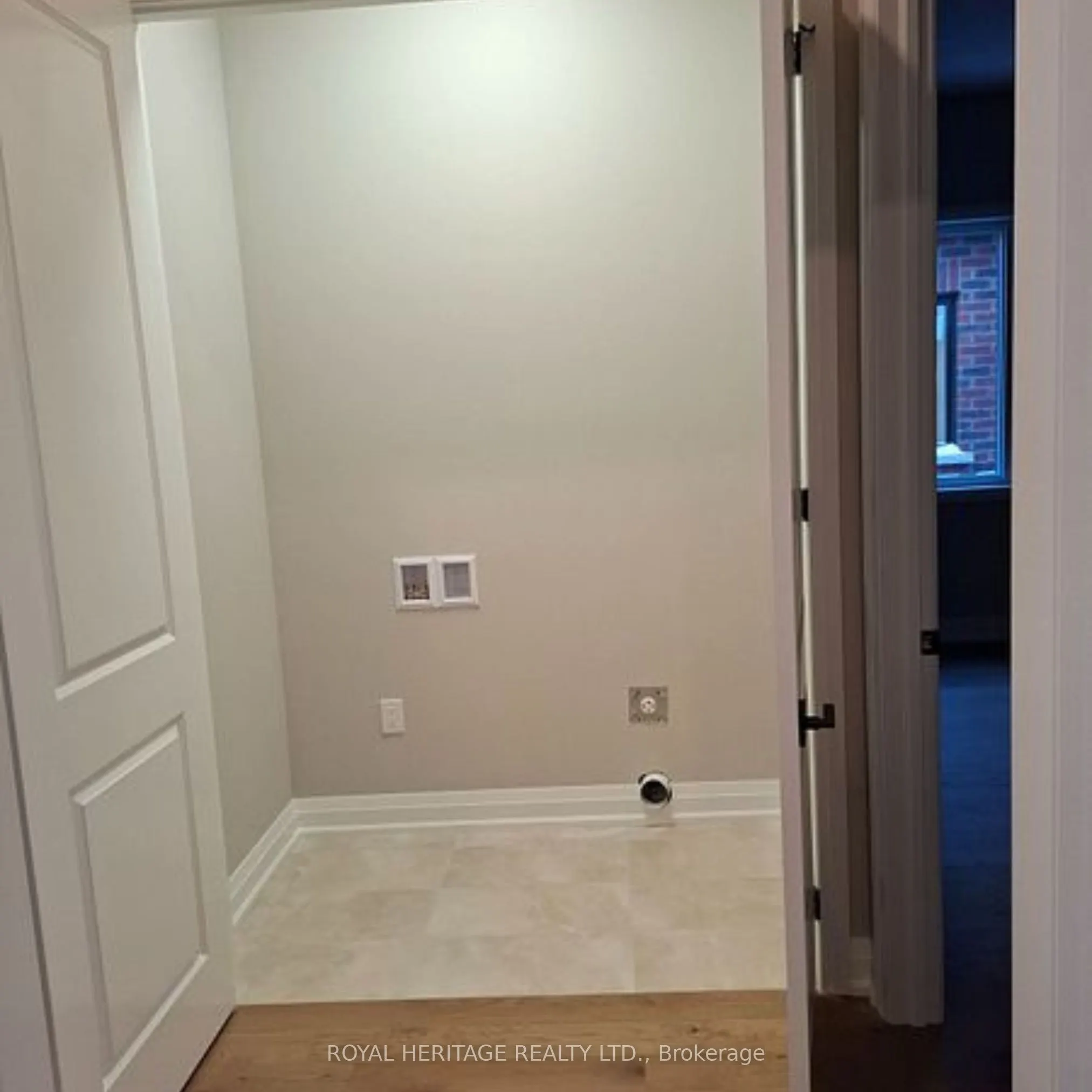 8 St Augustine Drive