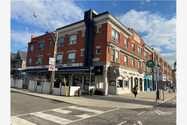 526-528 Danforth Avenue