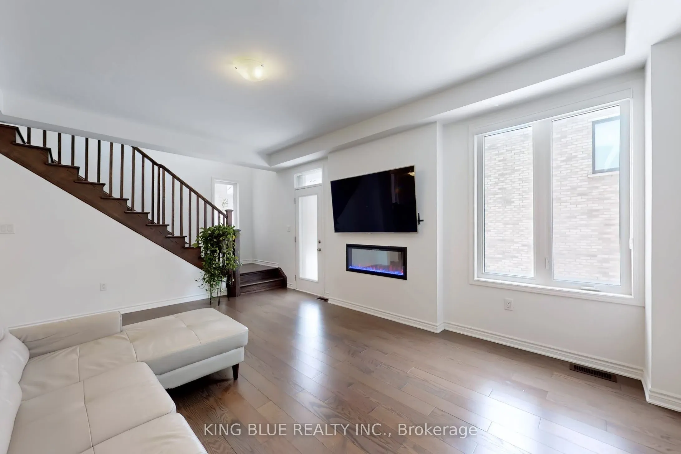 1570 Scarlett Trail