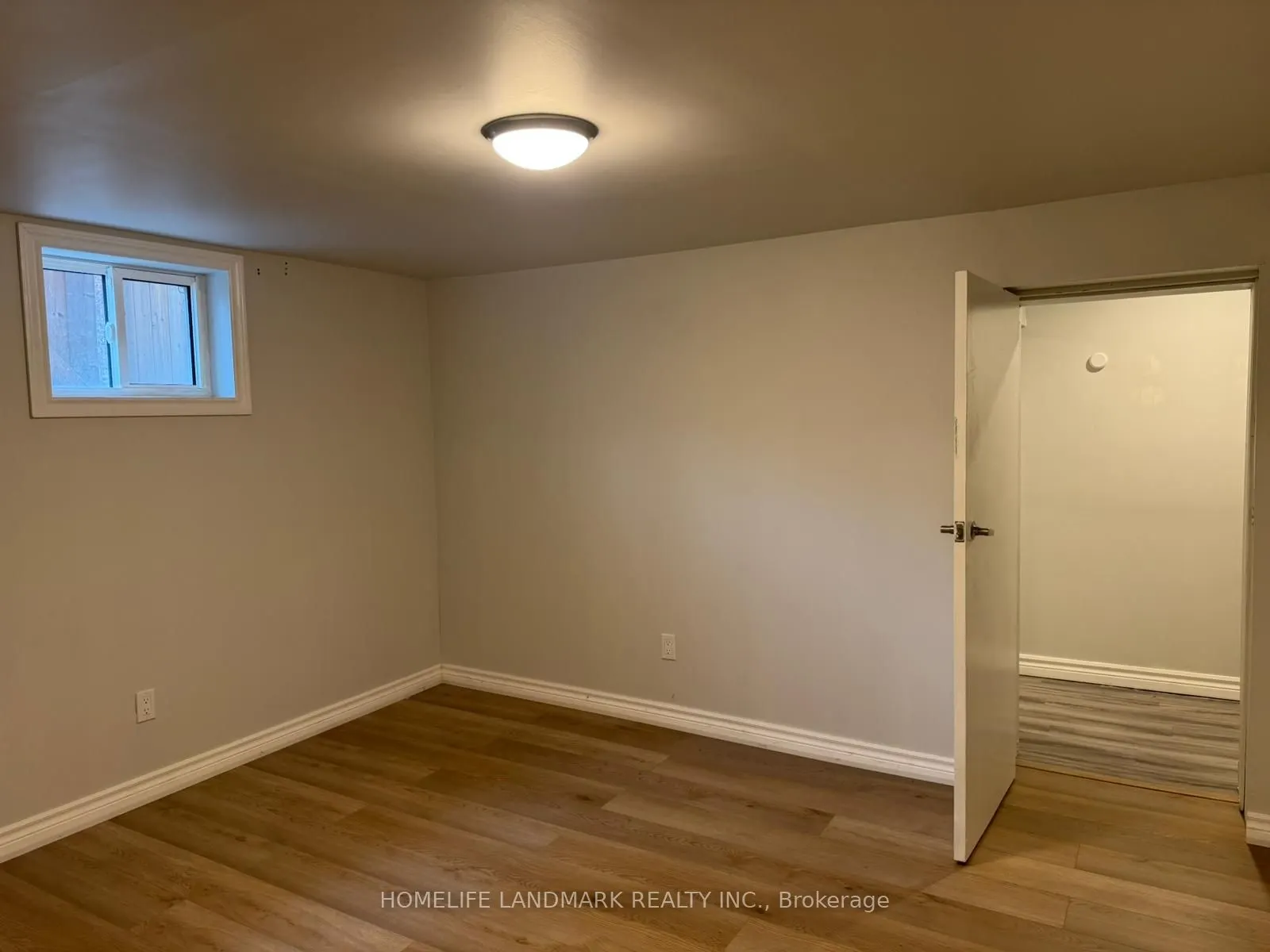 110 Front Street E