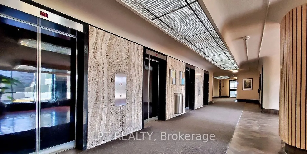1 Massey Square #1202