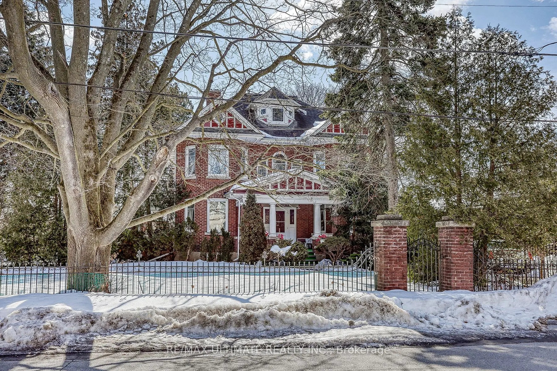 456 Manse Road