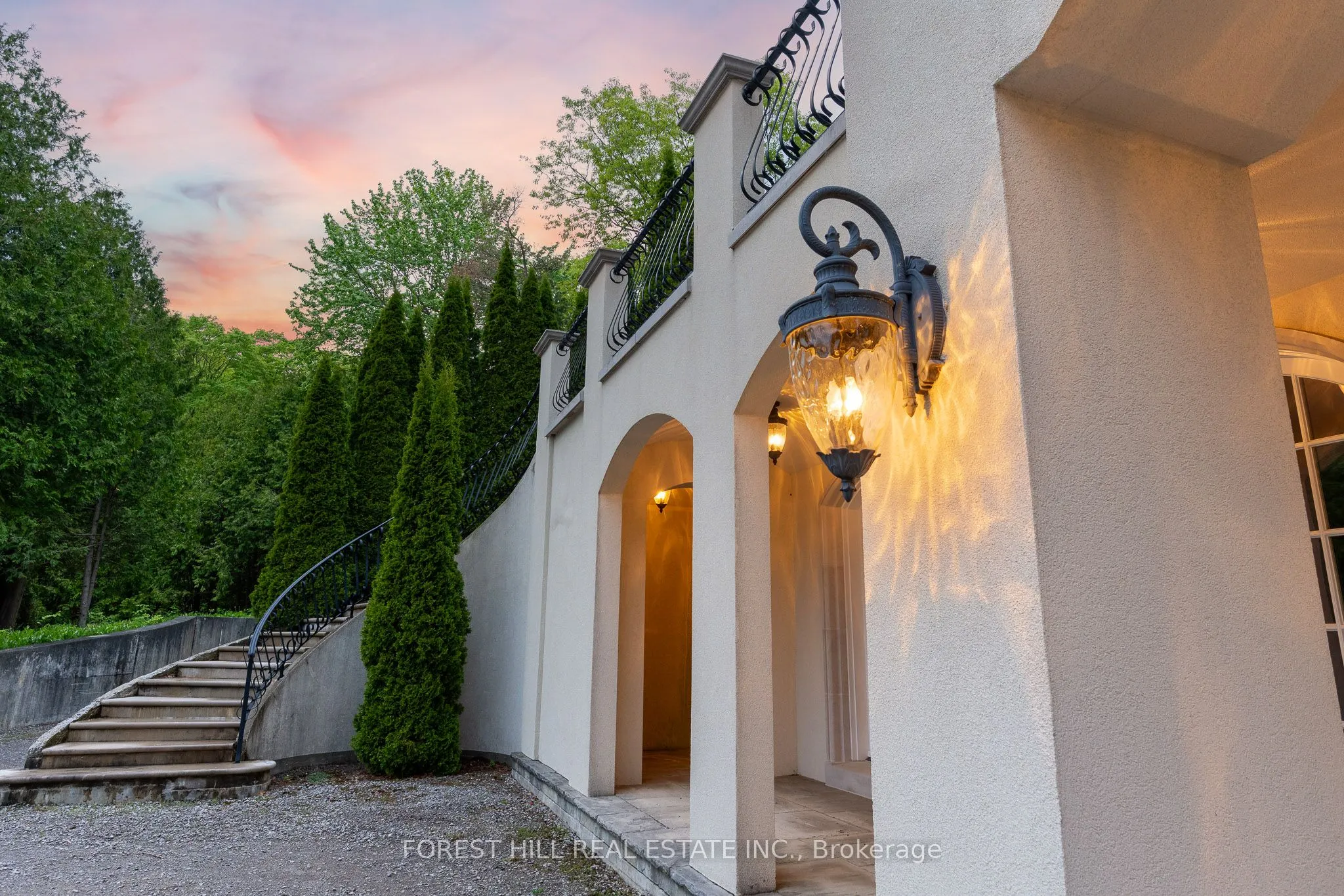 68 Crows Pass Road