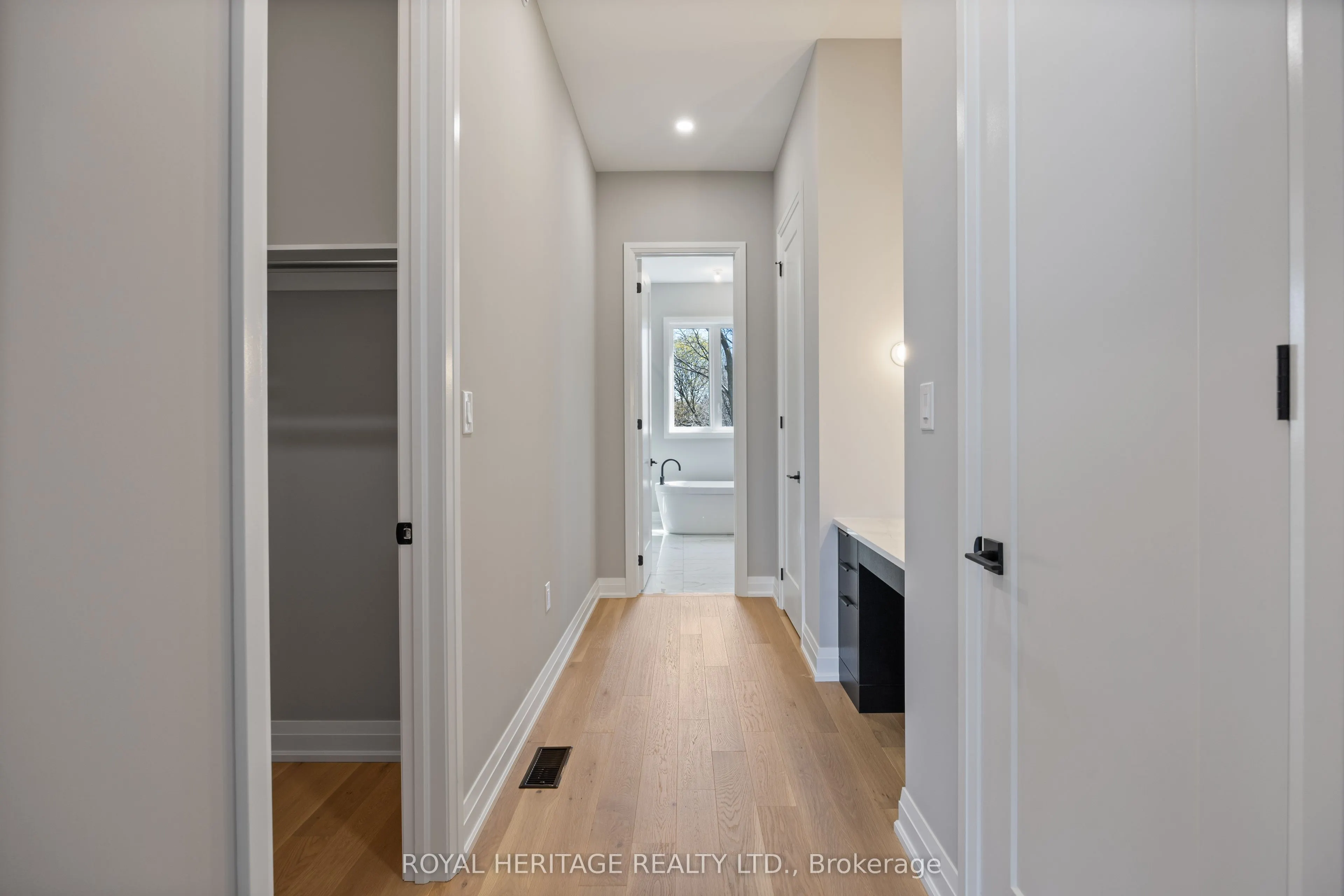25 Inverlynn Way