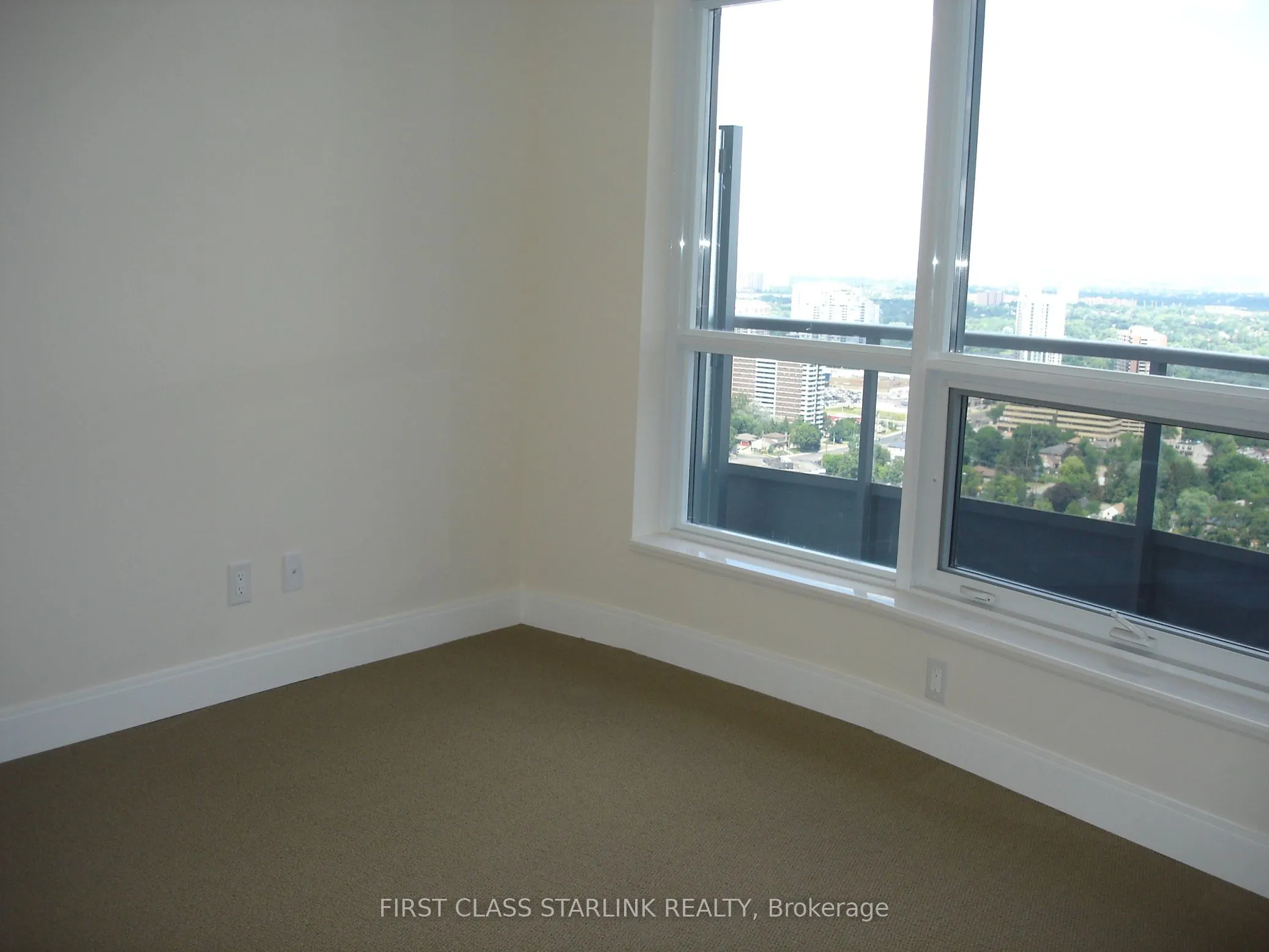125 Village Green Square #3610