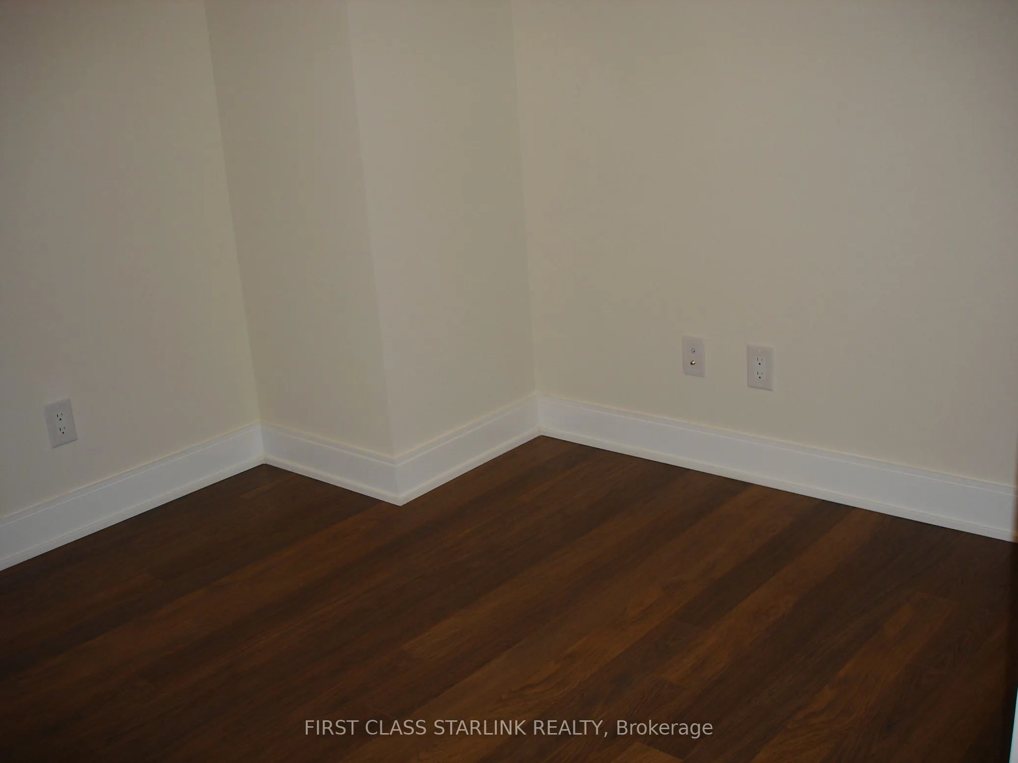 125 Village Green Square #3610
