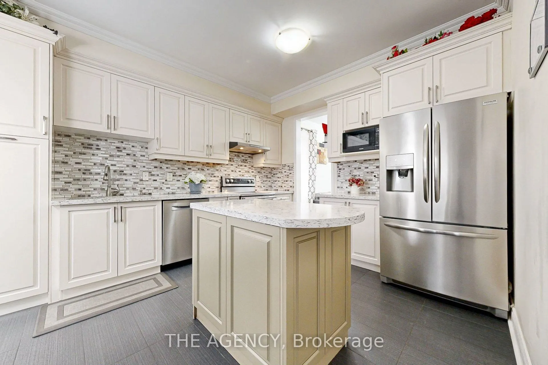 31 Seward Crescent
