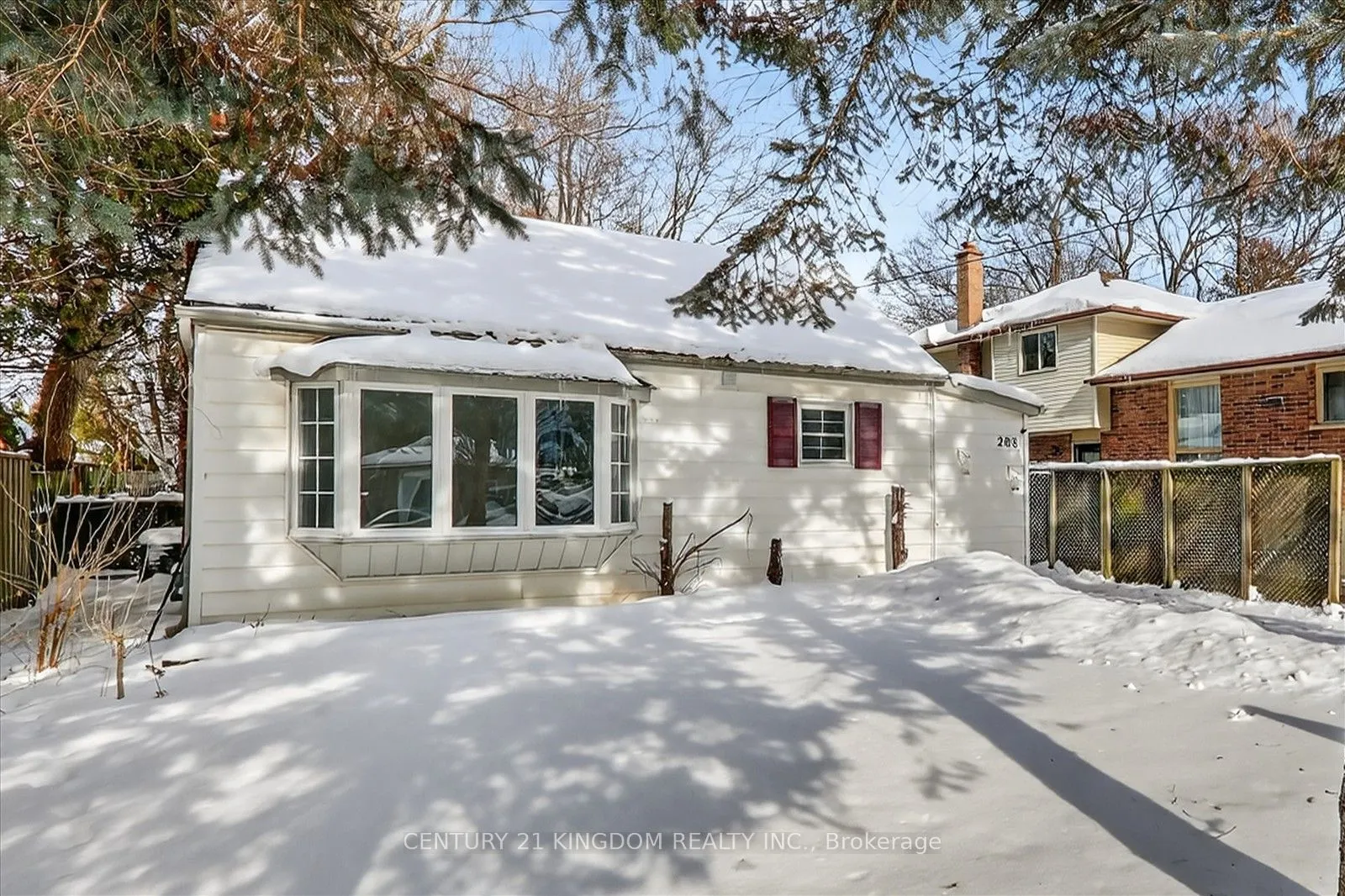 208 Palmerston Avenue