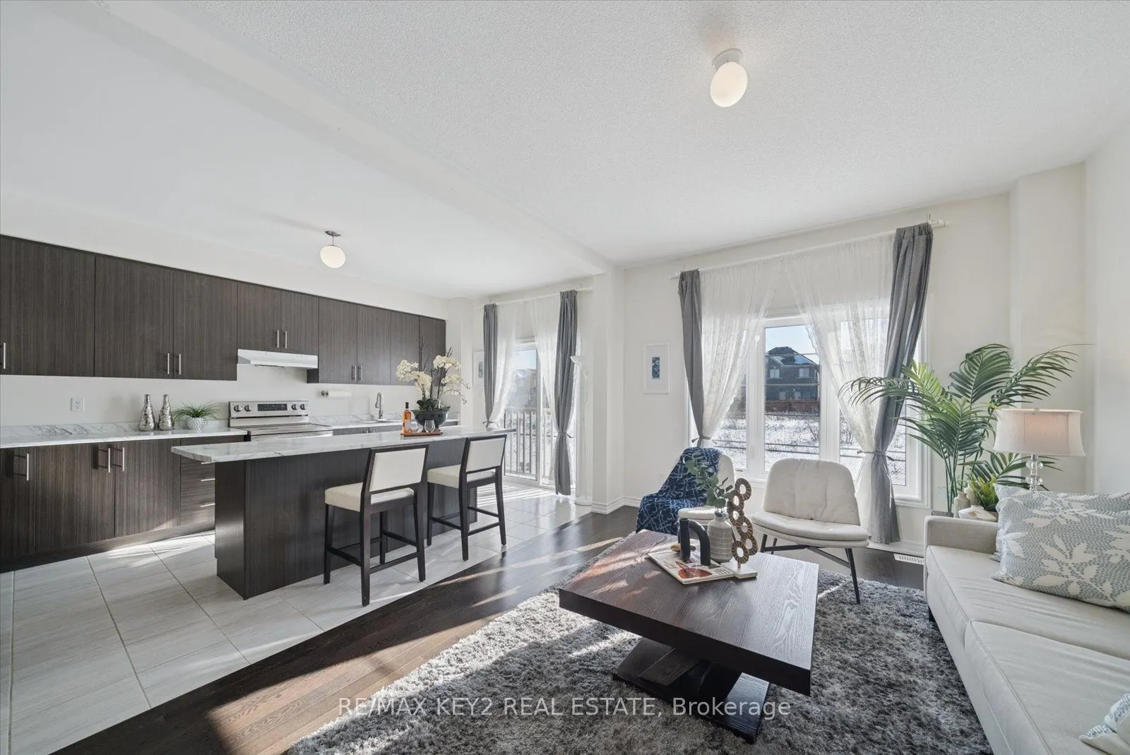 1129 Cameo Street