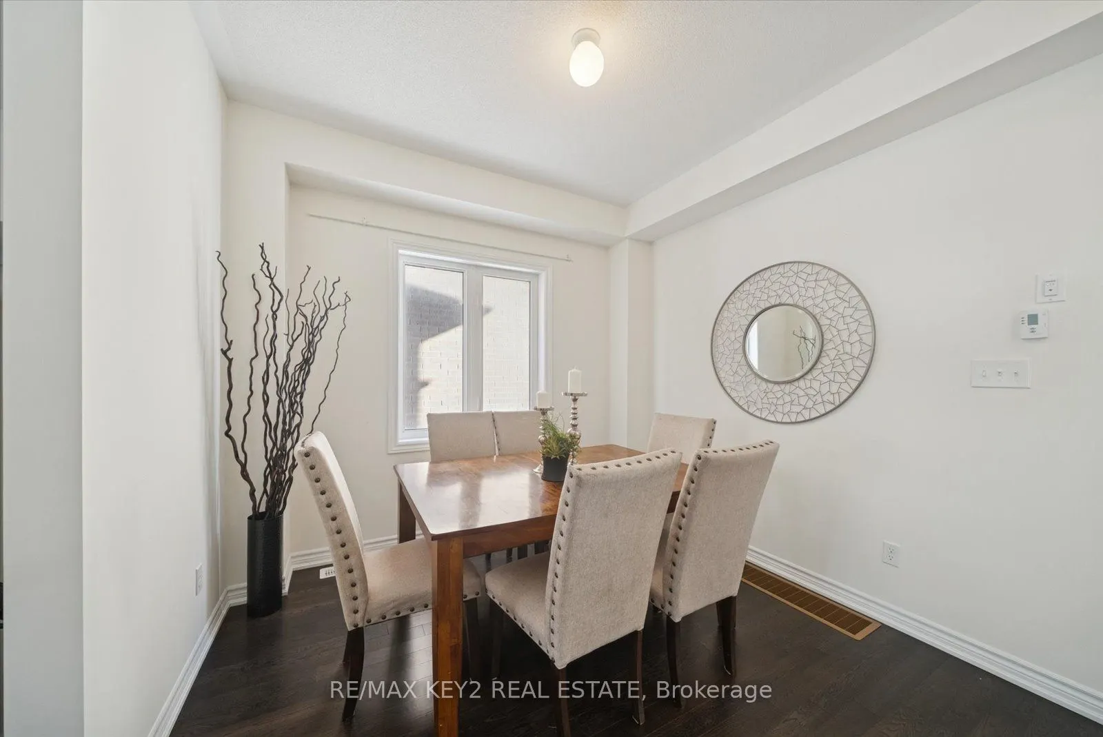 1129 Cameo Street
