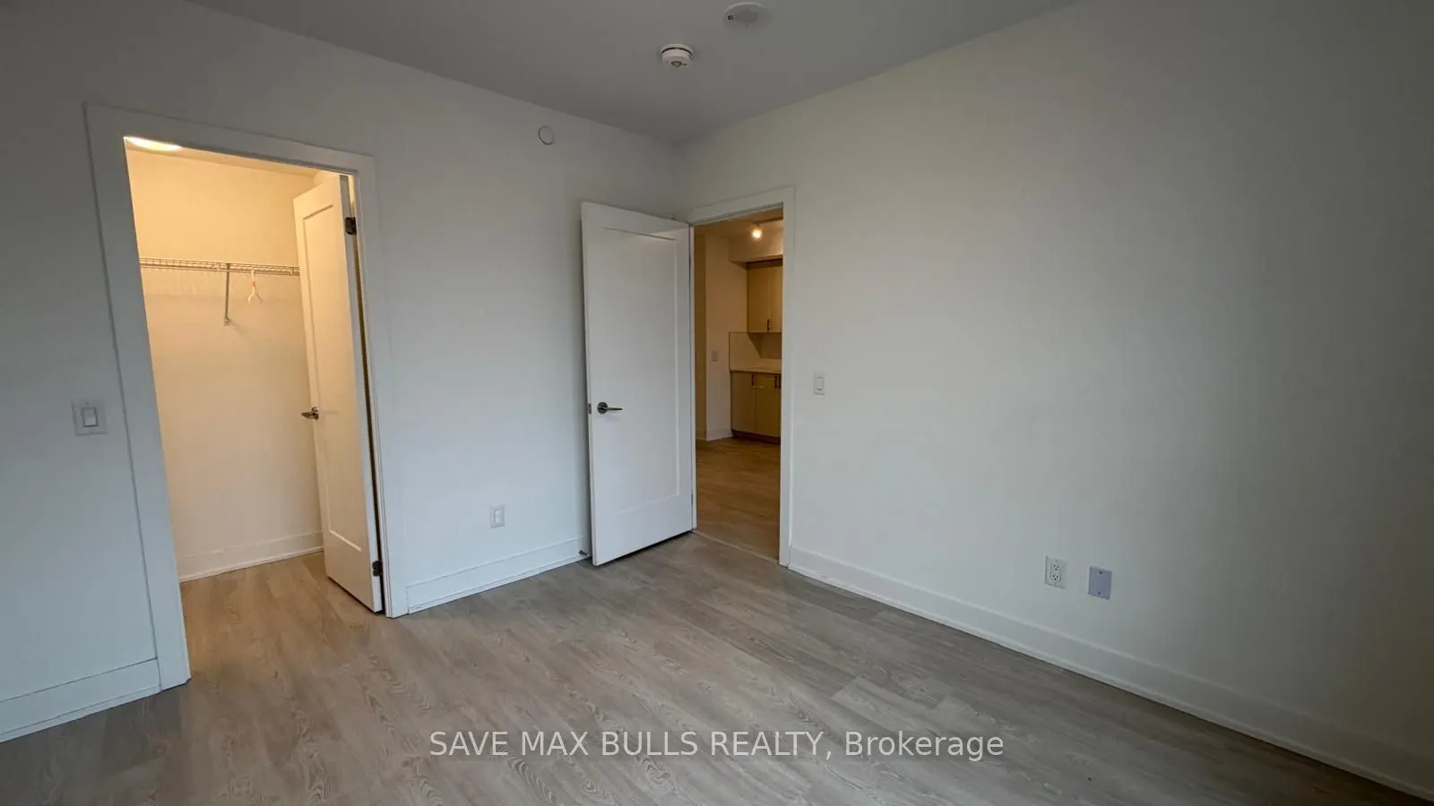 2545 SIMCOE Street #235