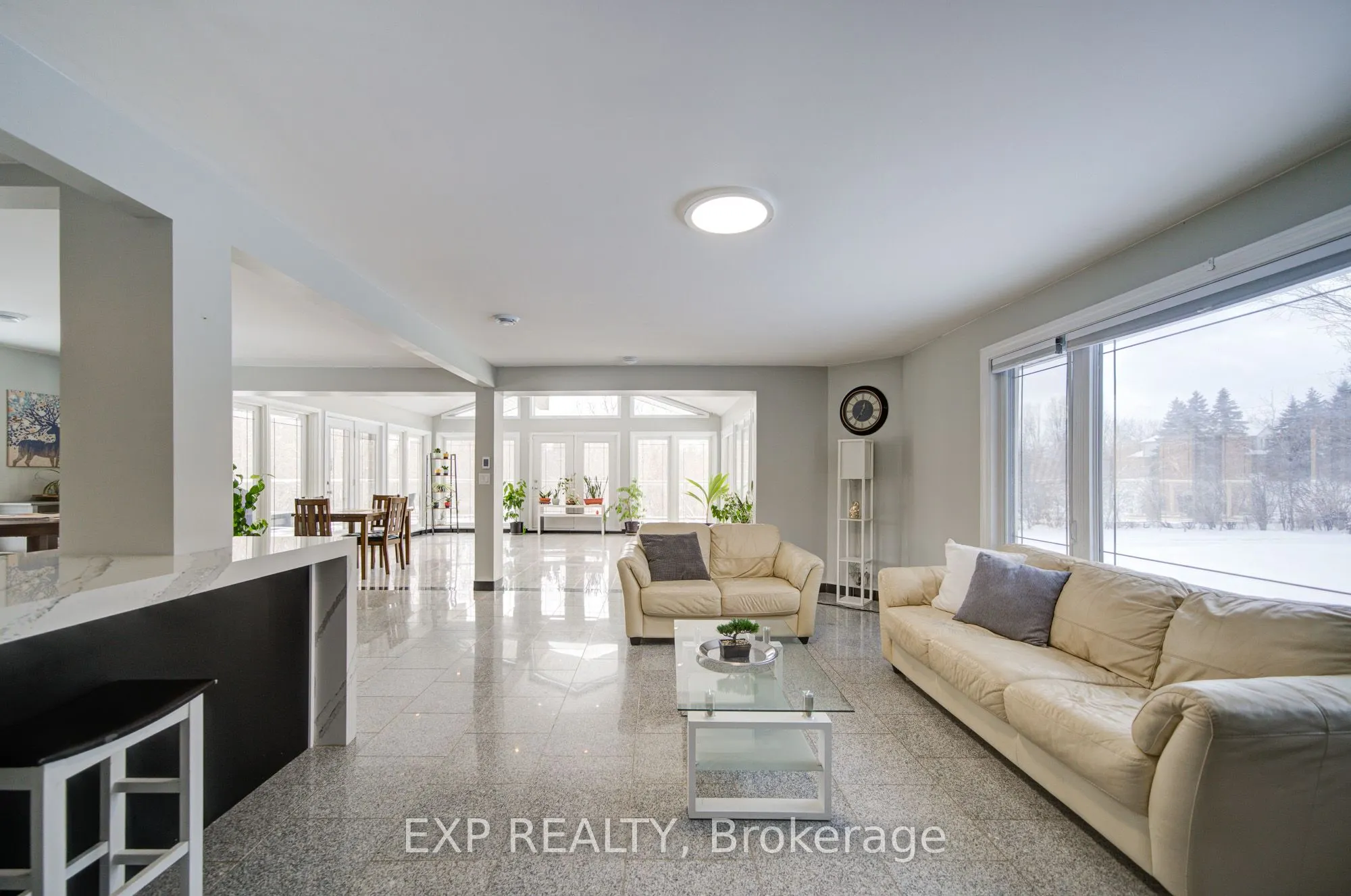 3505 Cochrane Street