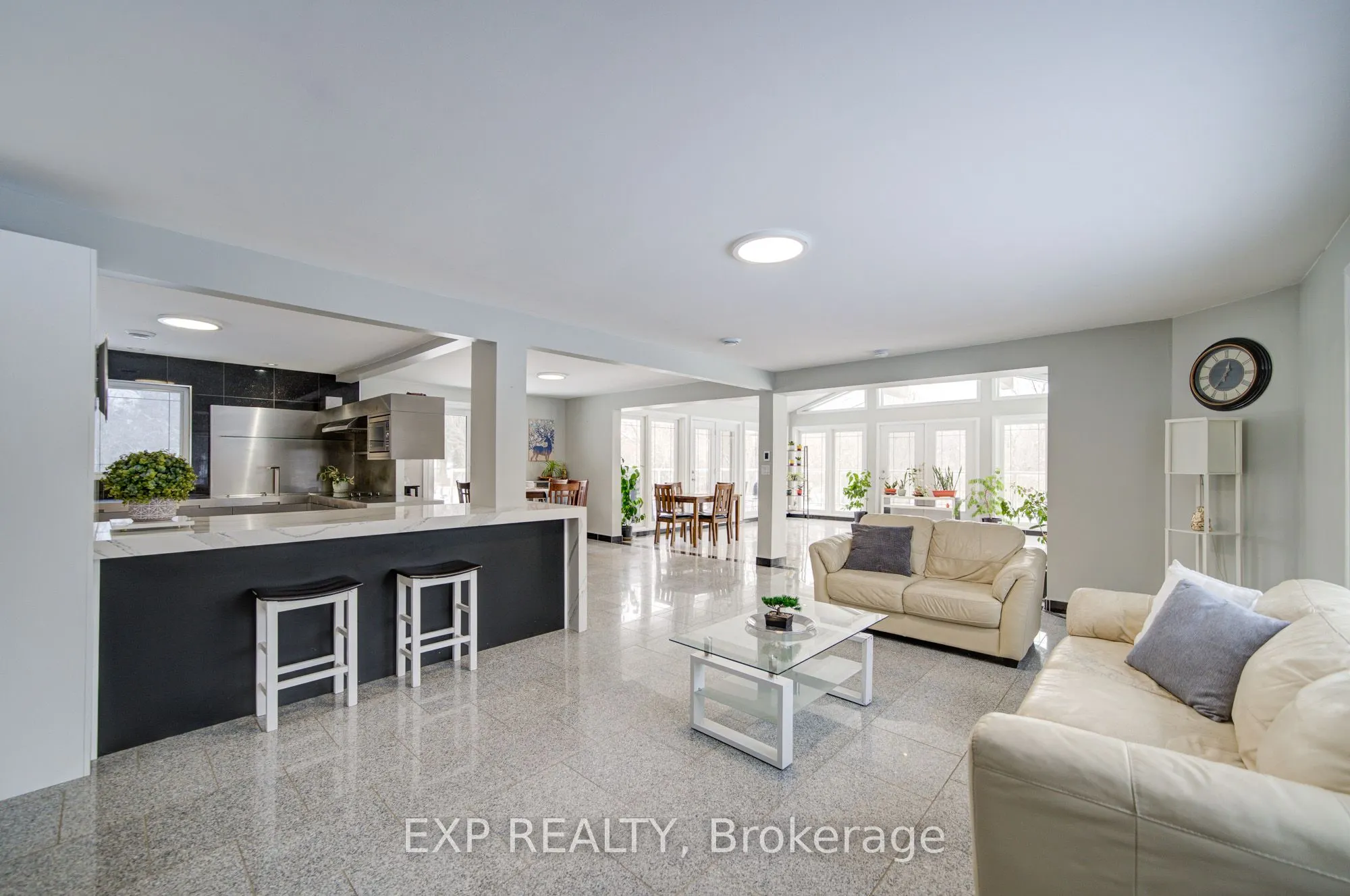 3505 Cochrane Street