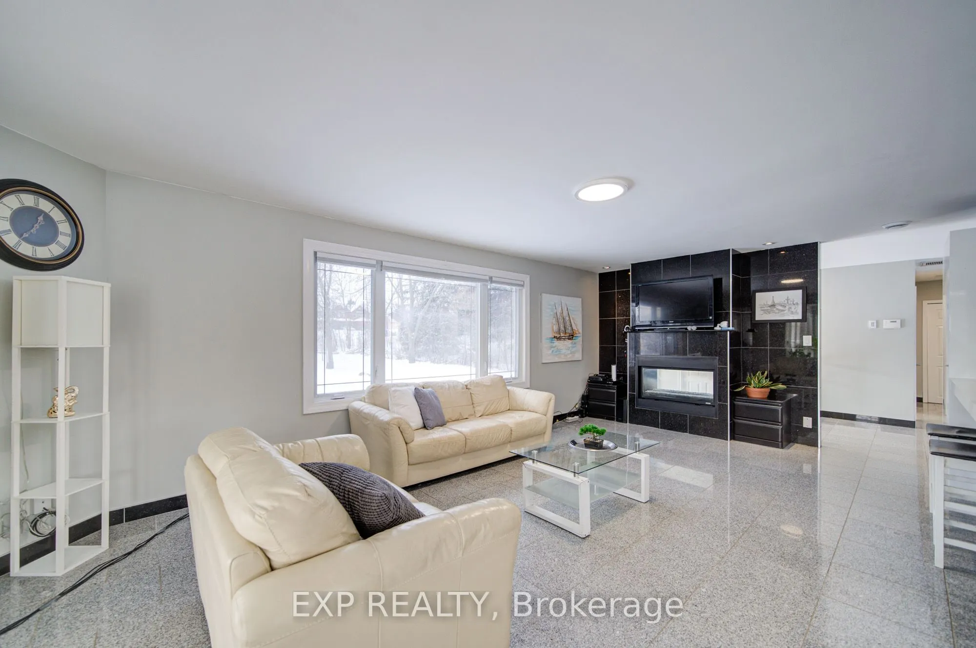 3505 Cochrane Street