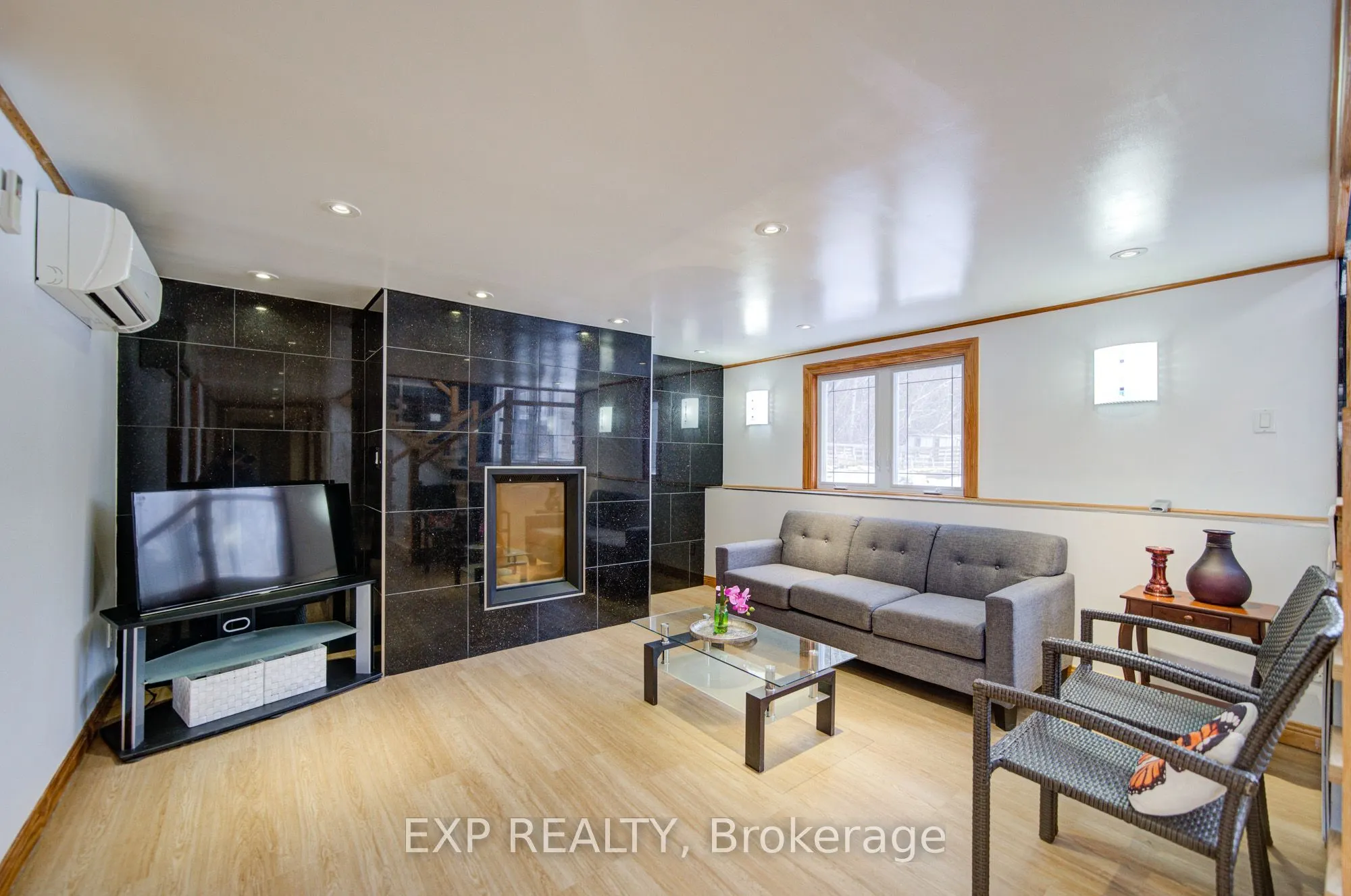 3505 Cochrane Street