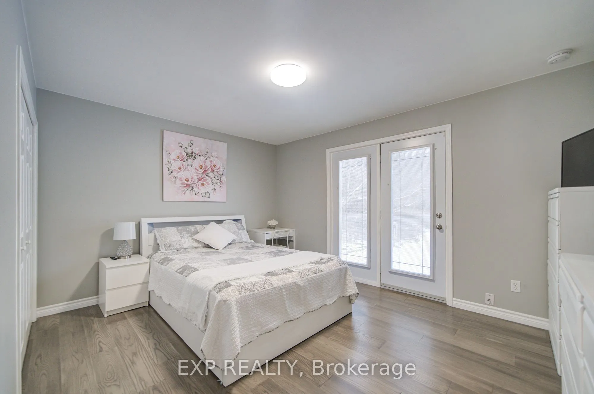 3505 Cochrane Street