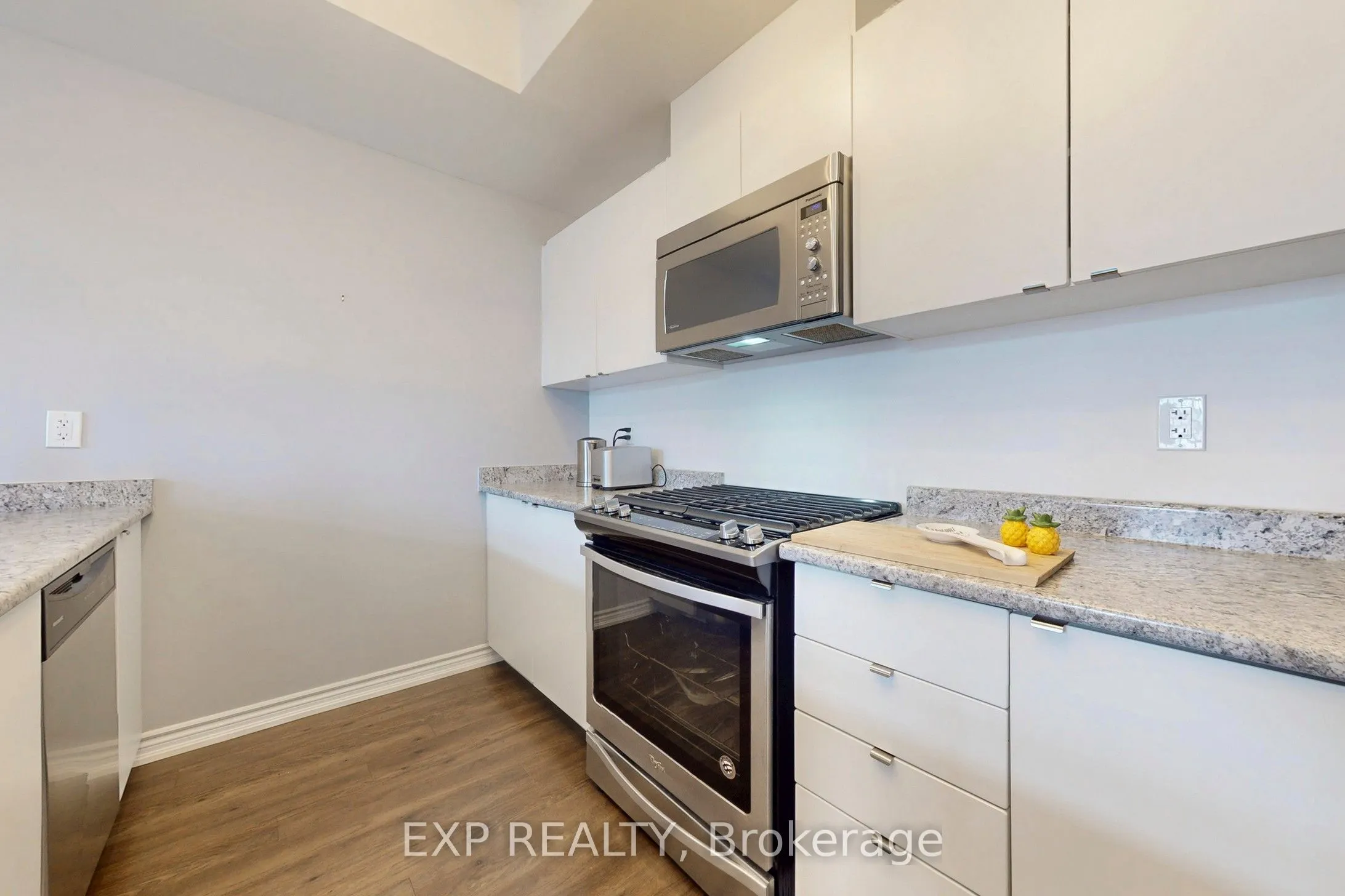 2584 William Jackson Drive #94