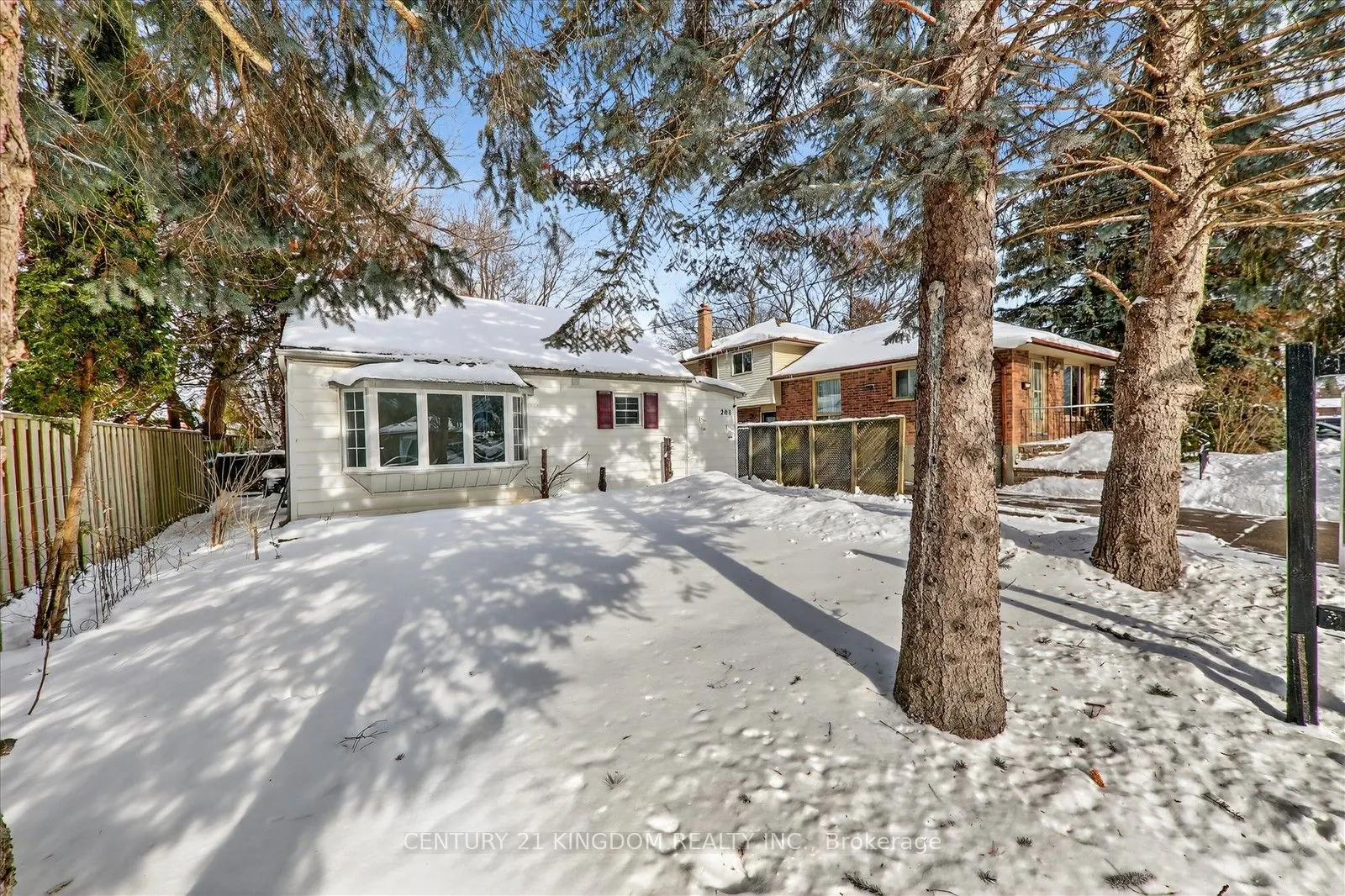 208 Palmerston Avenue
